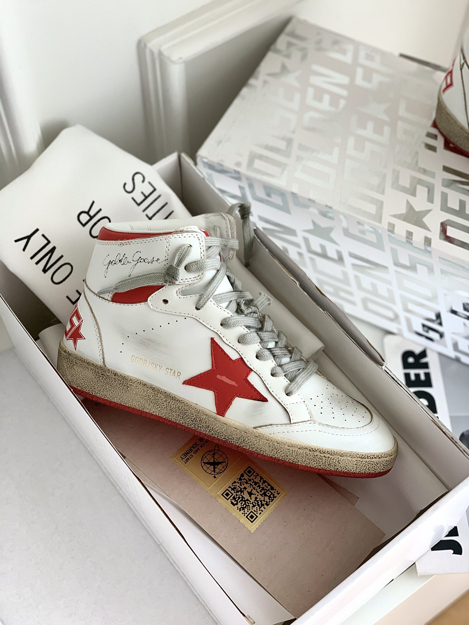 Golden Goose SKY-STAR High-Top Sneakers Red