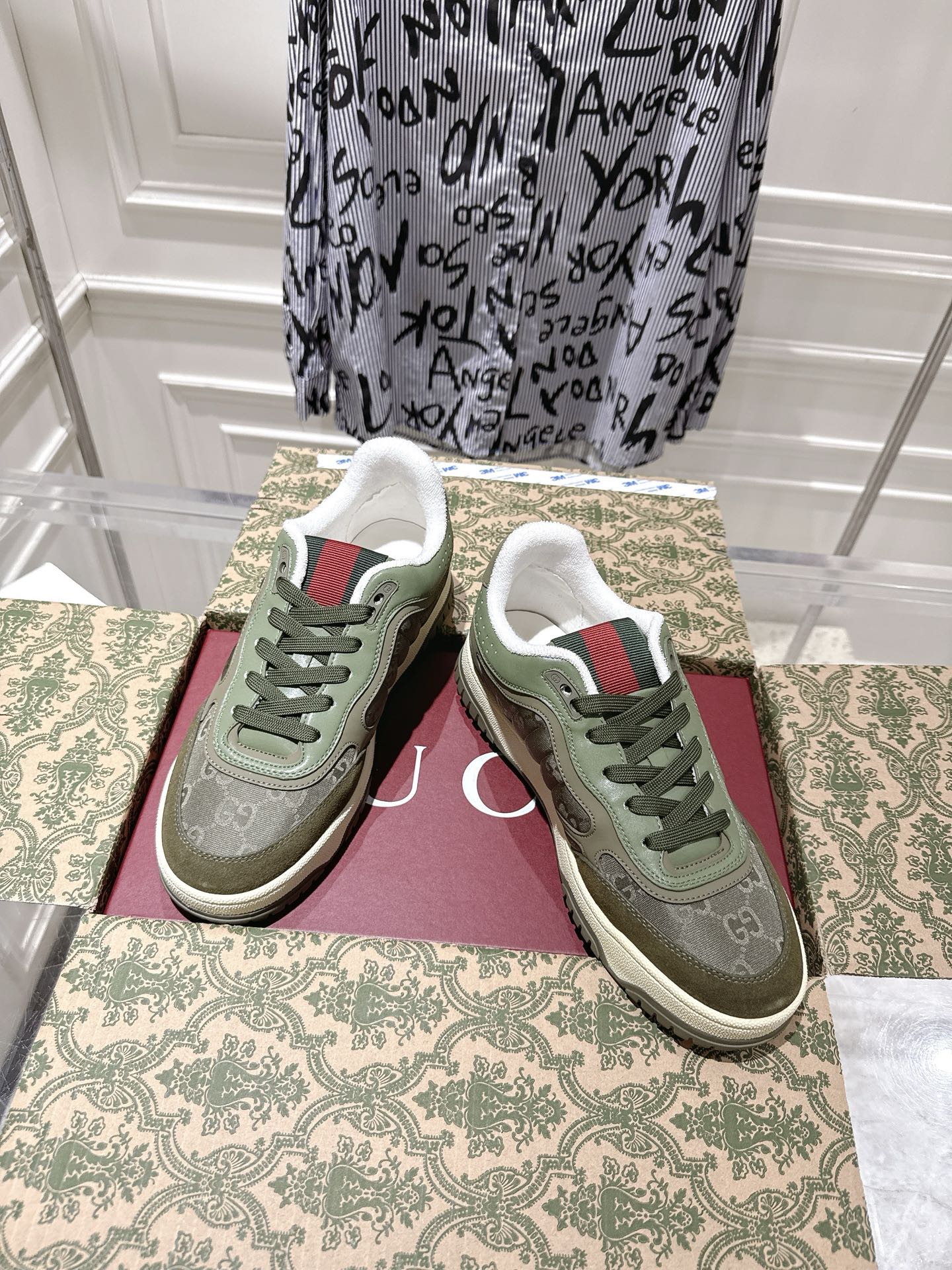 Gucci Vintage GG Low-Top Sneakers Green