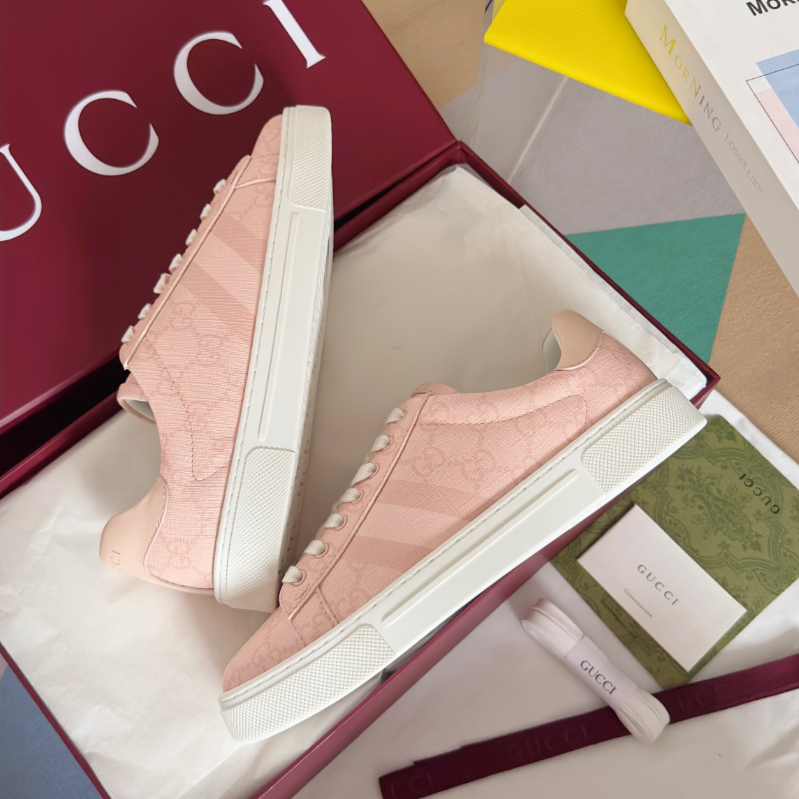Gucci Ace Low-Top Sneakers Pink