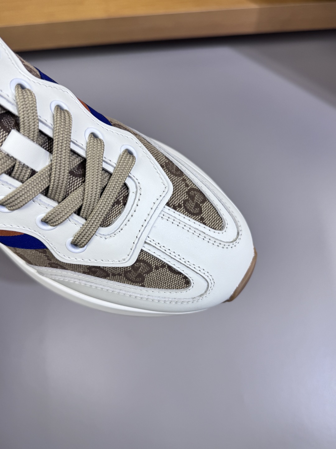 Gucci GG Canvas Runner Sneakers White
