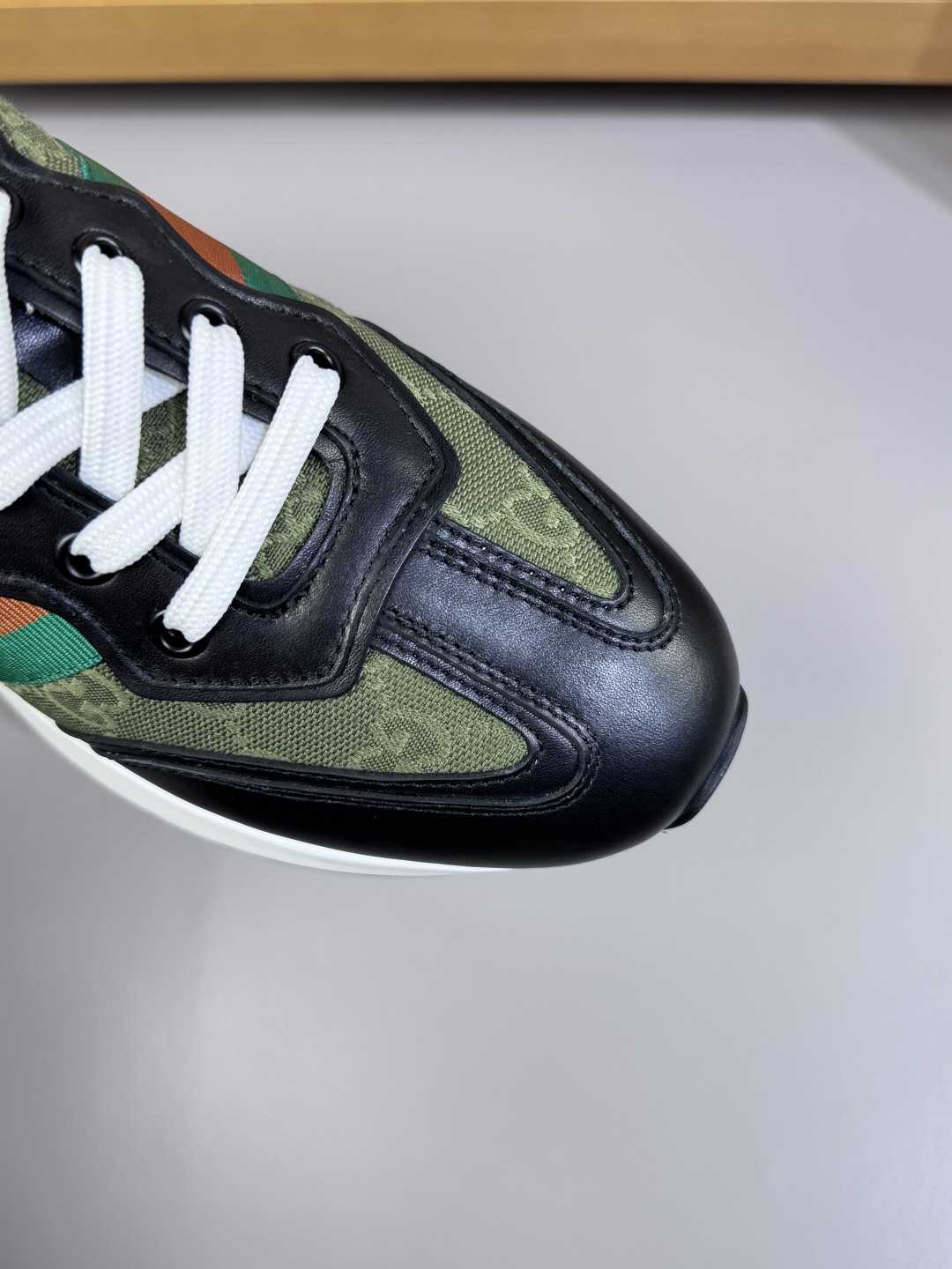 Gucci Web Stripe GG Sneakers Multicolor