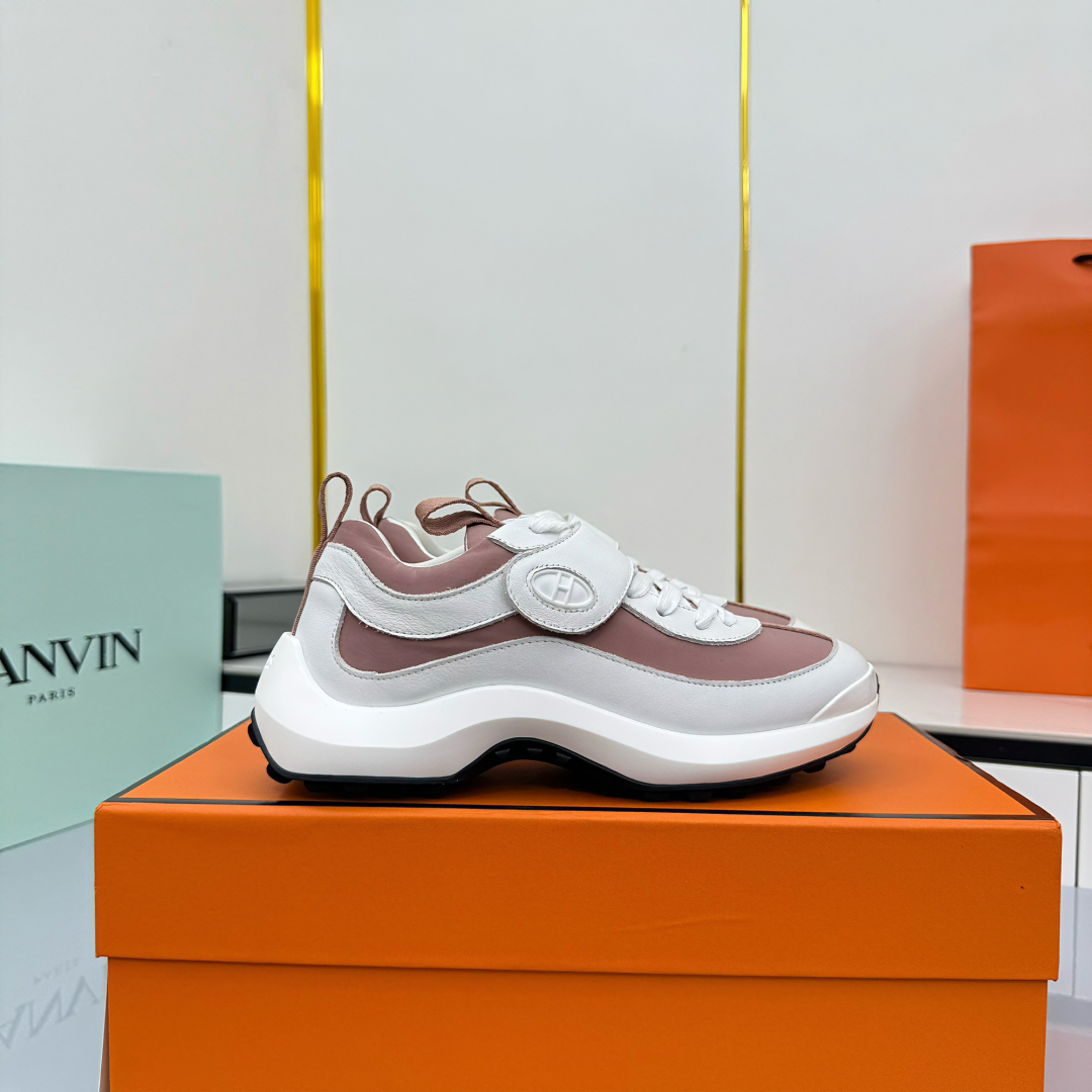 Hermes Loosneaker Leather Sneaker Pink