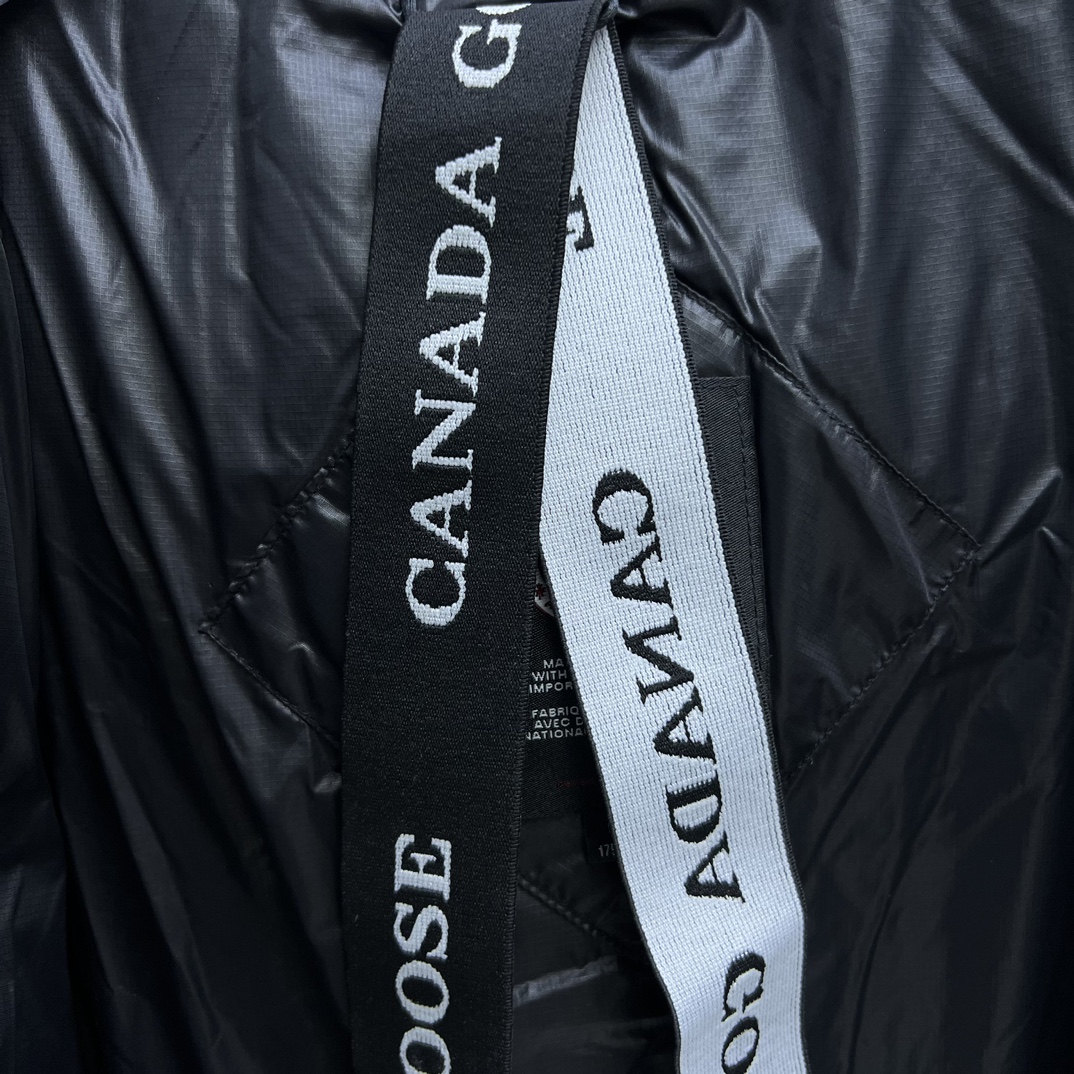 Canada Goose Crofton Puffer Jacket Black