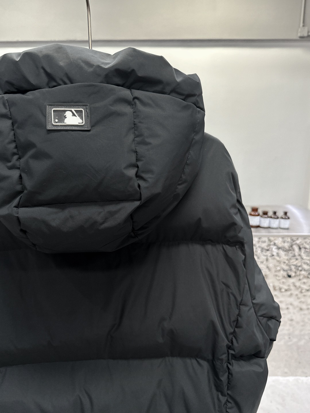 MLB NY Yankees Long Hooded Down Coat Black