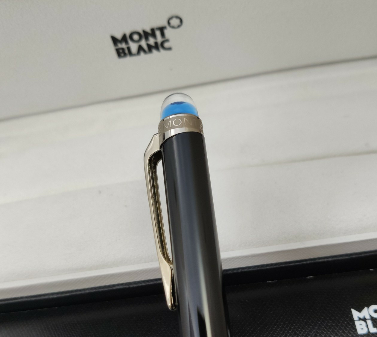 Montblanc Luxury Ballpoint Pen Black