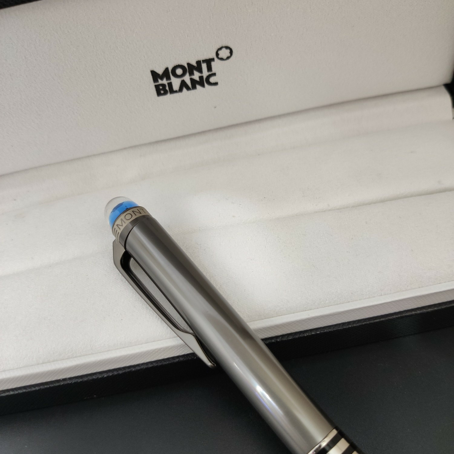 Montblanc Luxury Ballpoint Pen Black