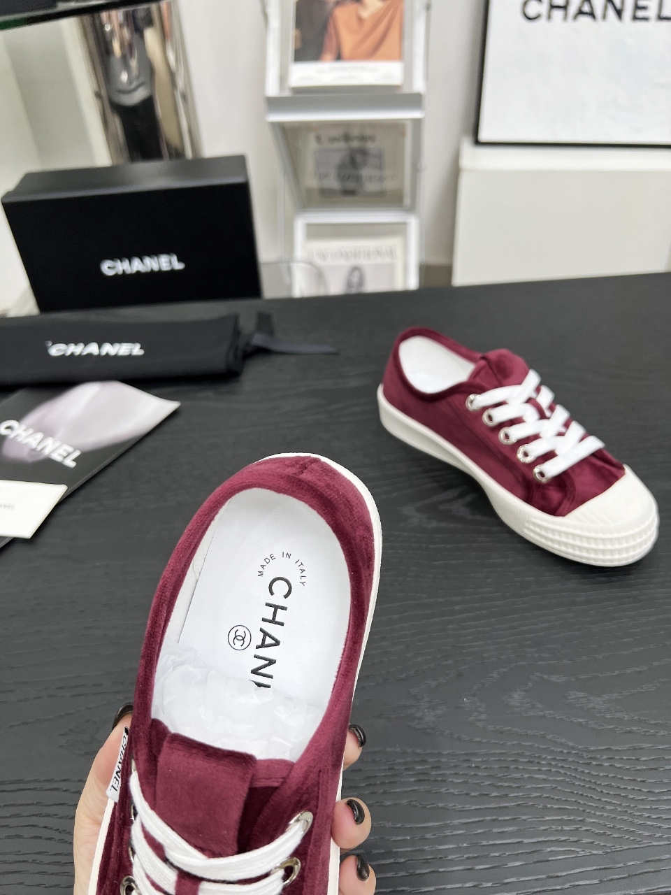 Chanel Vintage Low-Top Sneakers Burgundy