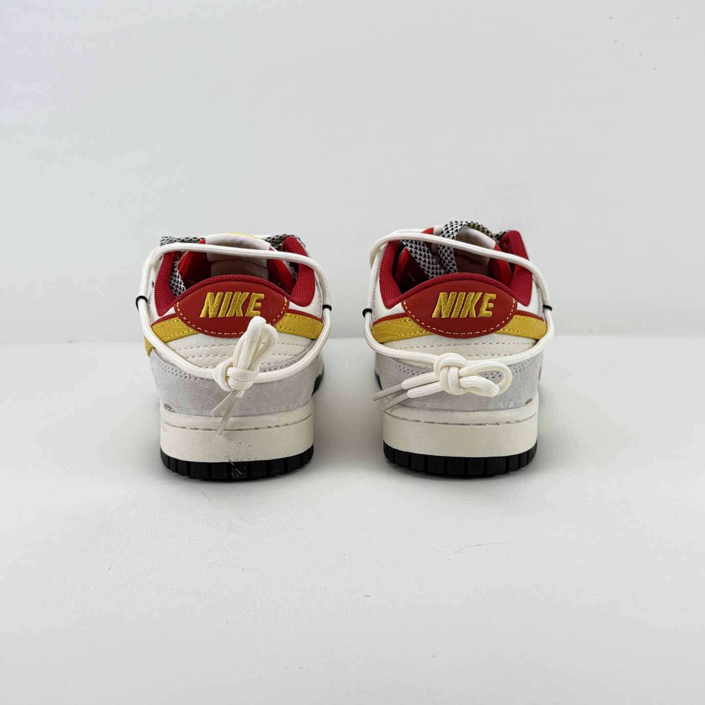 Nike SB Dunk Low White Gold