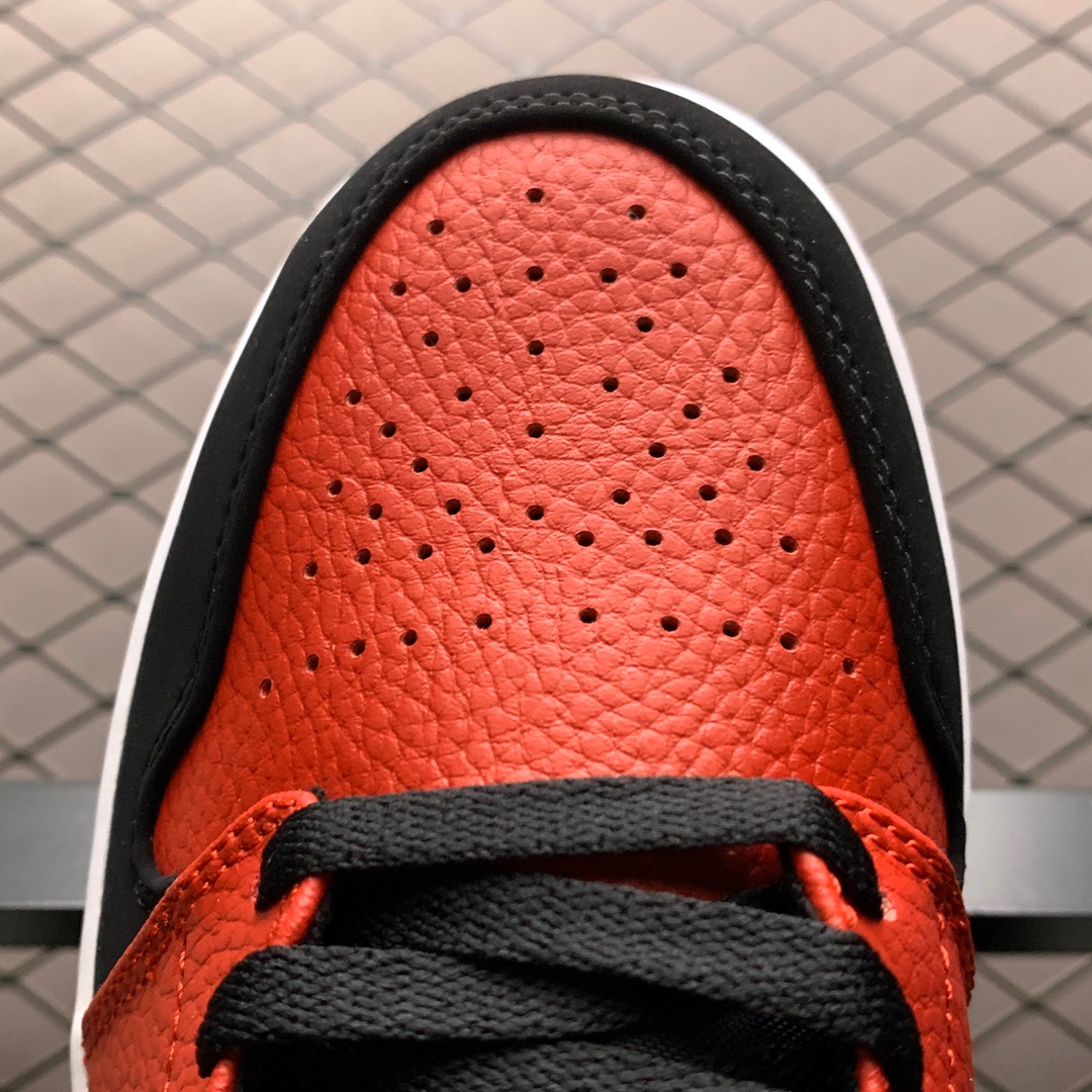 Jordan Air Jordan 1 Mid Banned Black/Red