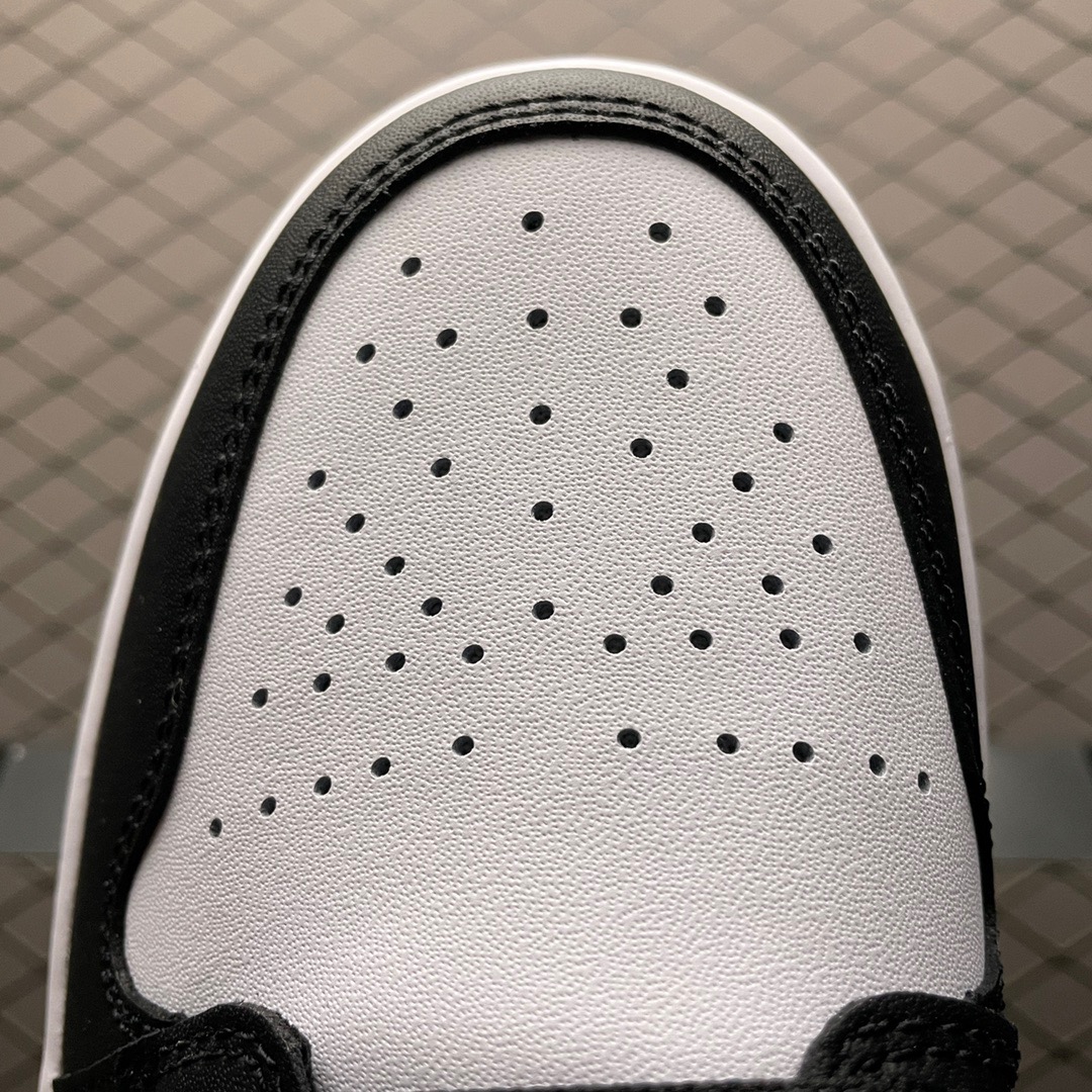 Jordan Air Jordan 1 Mid Black White Purple