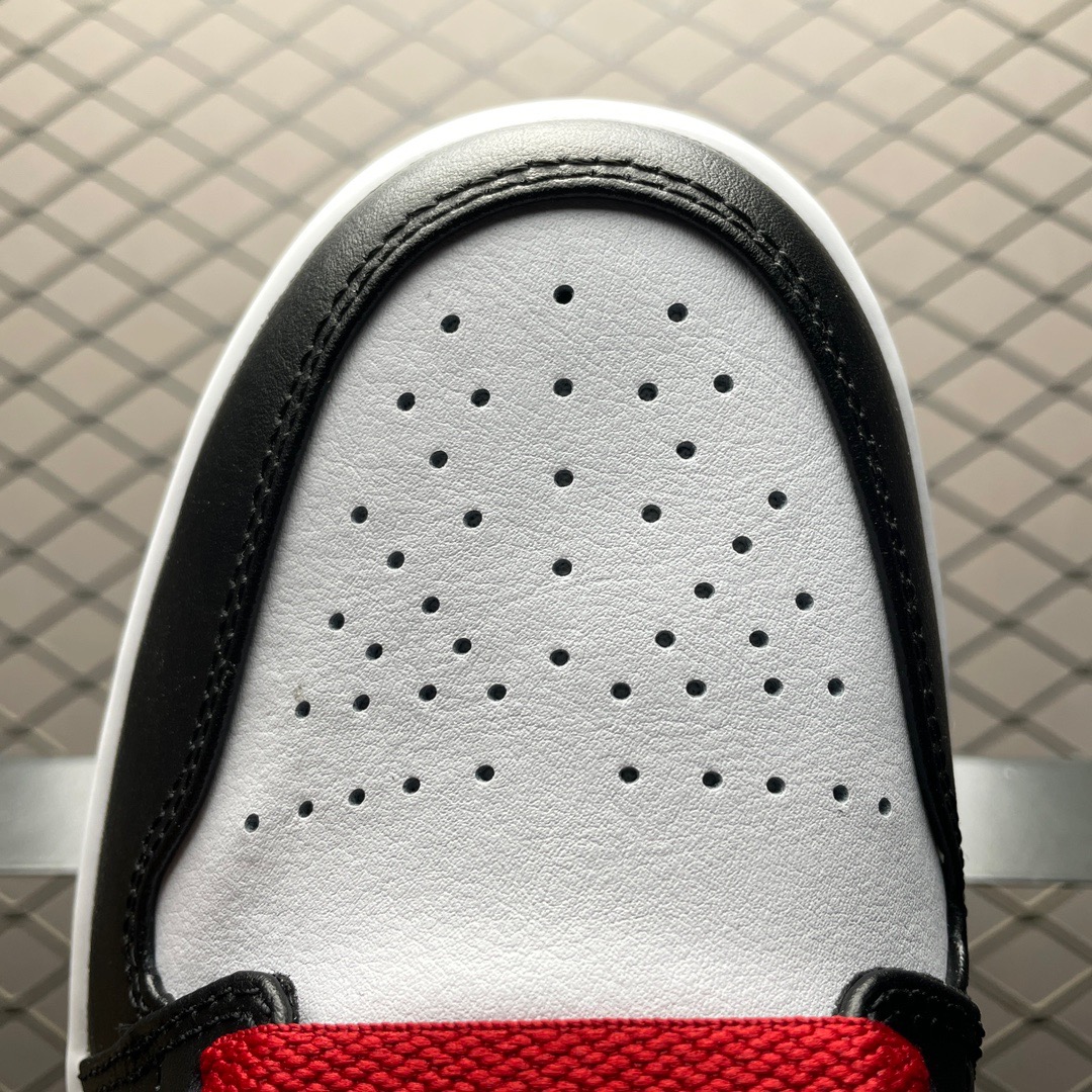 Jordan Air Jordan 1 Mid DQ8426-106 Sneakers Black/White/Red