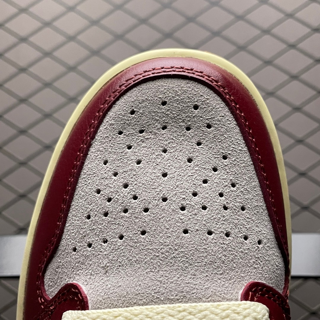 Jordan Air Jordan 1 Mid DZ2820-601 Burgundy