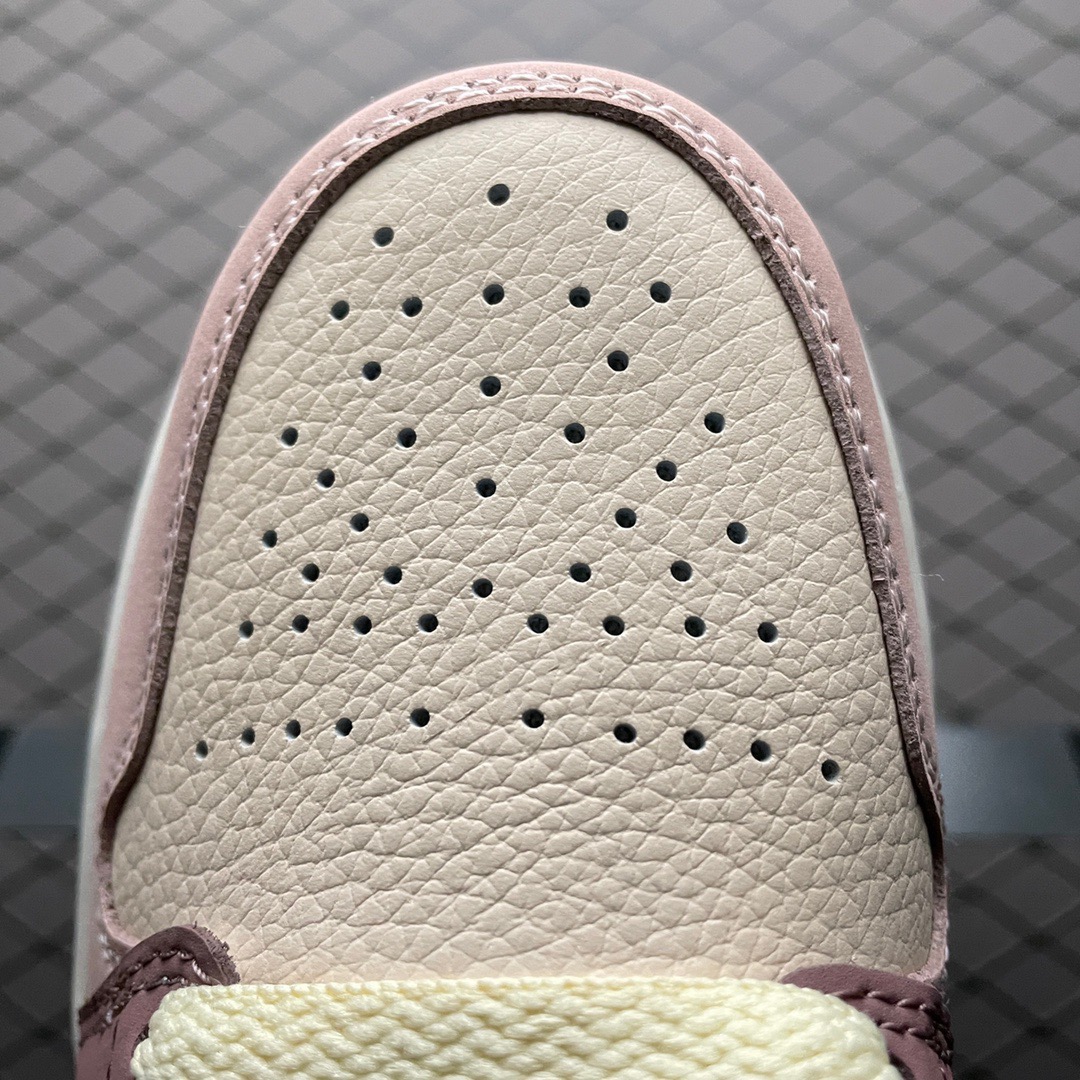 Jordan Air Jordan 1 Mid Pink Suede Sneakers Pink