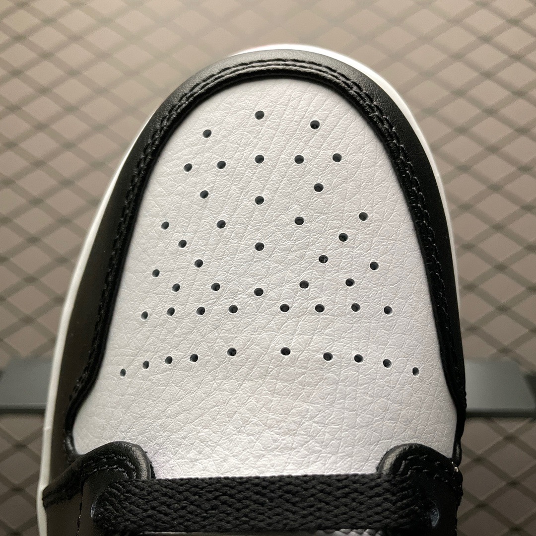Jordan Air Jordan 1 Mid White Black Red