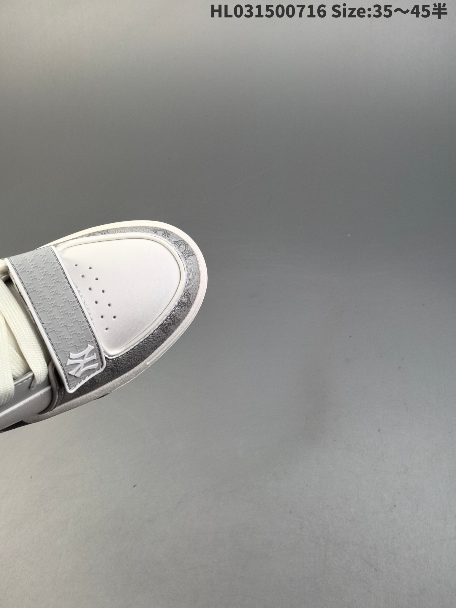 MLB NY Yankees Chunky Liner Sneakers Gray/White