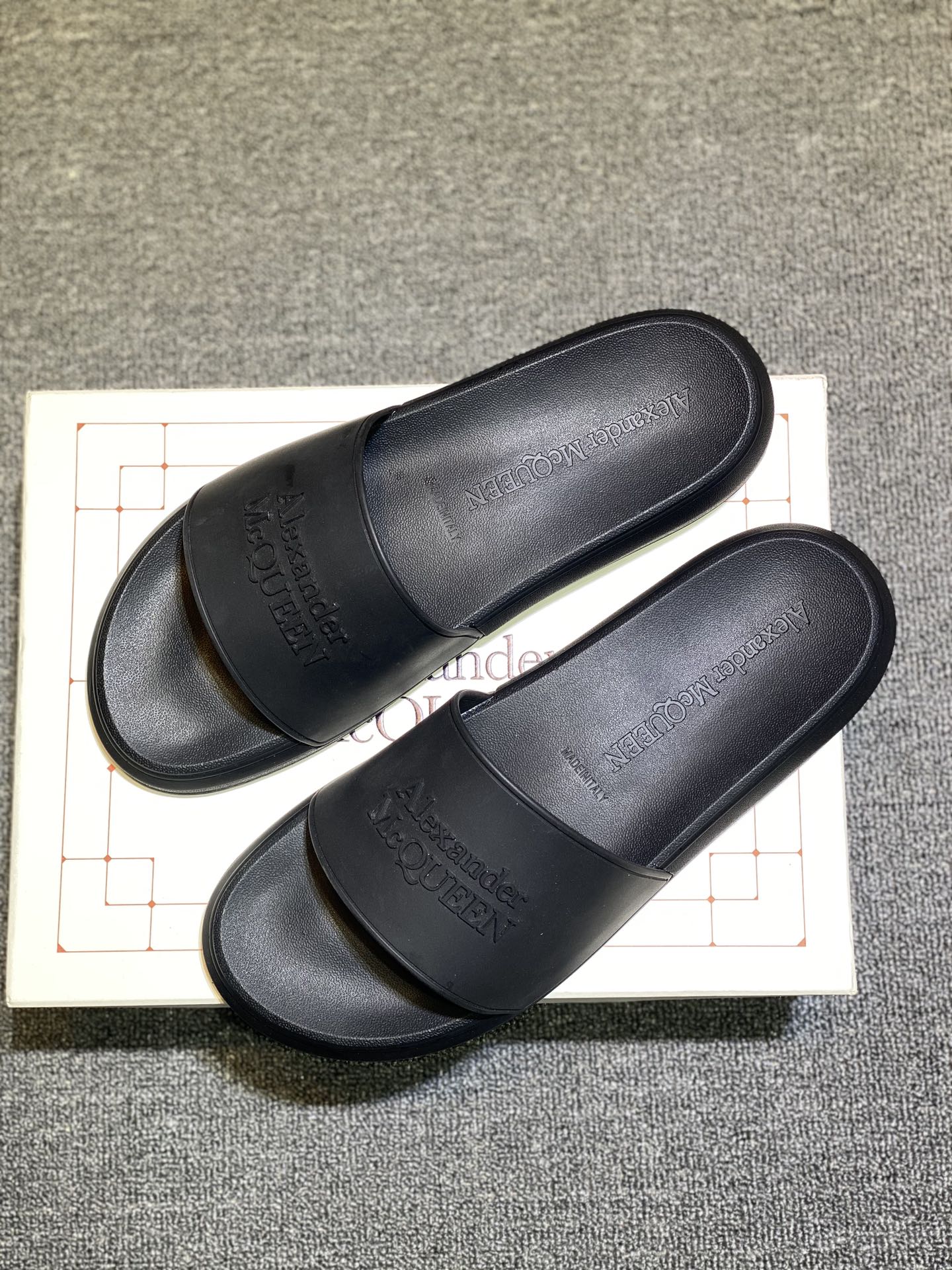 Alexander McQueen Logo Slide Sandals Black