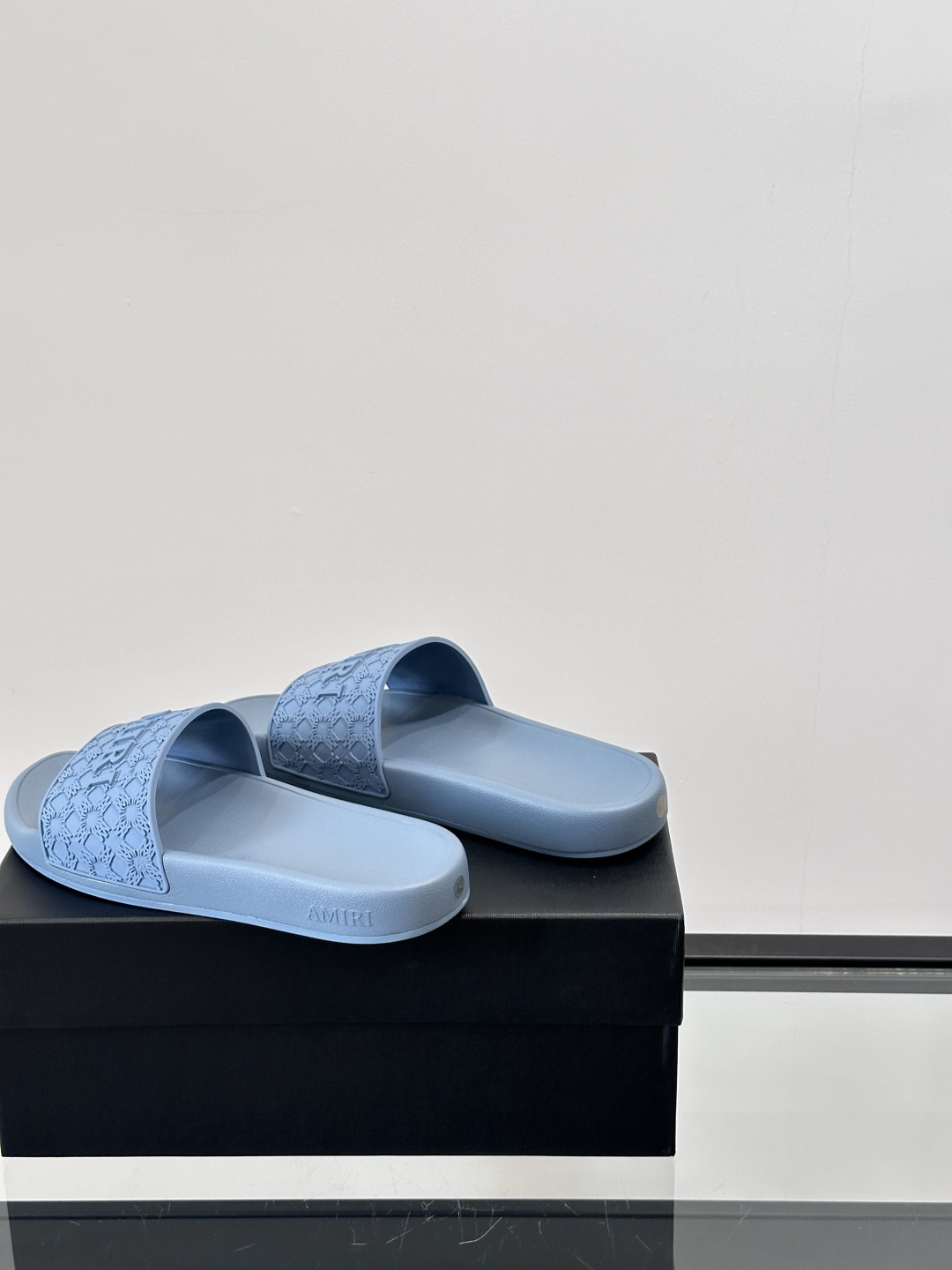 Amiri Embossed Logo Slides Blue