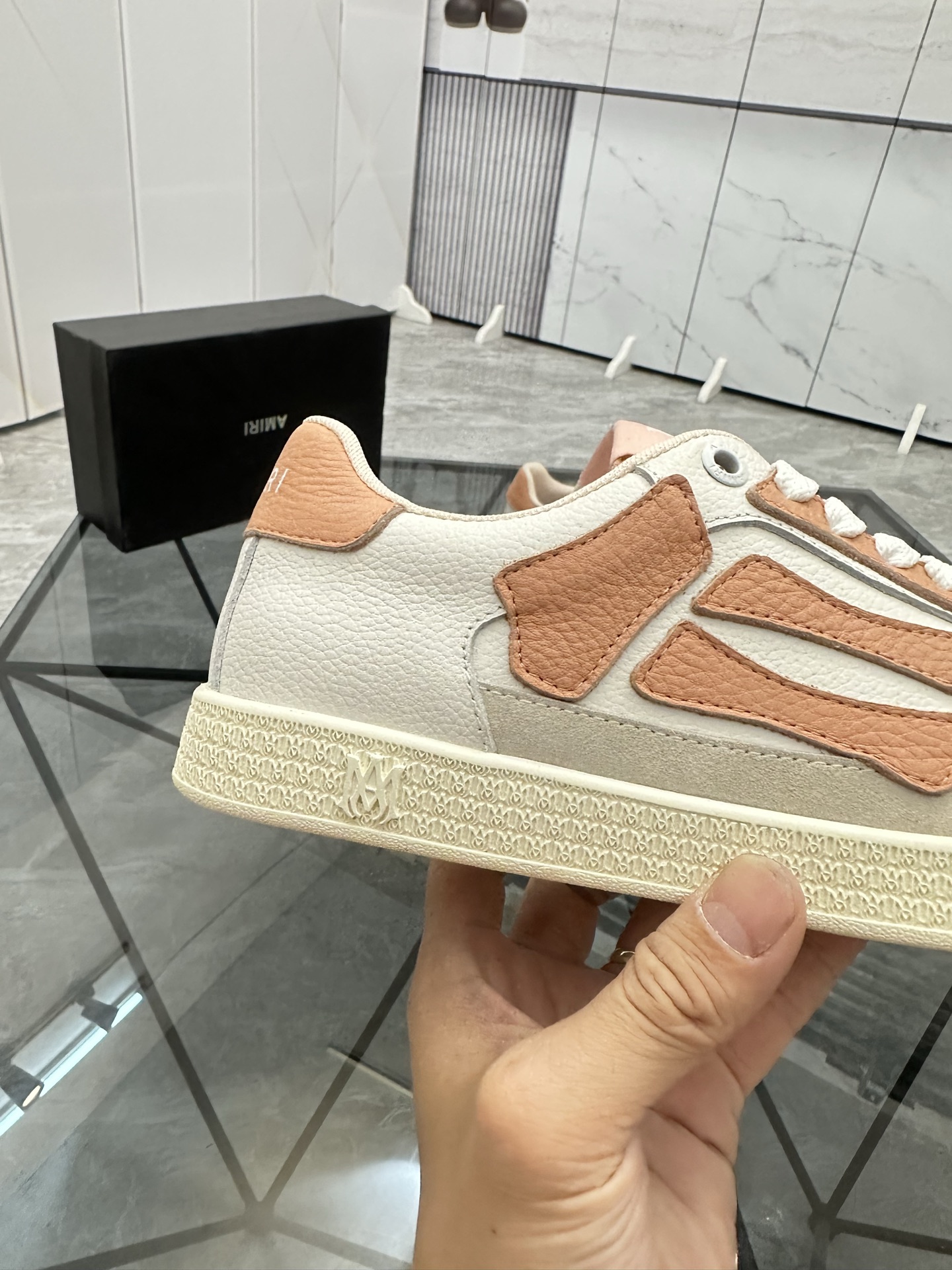 Amiri Low-Top Casual Sneakers White Apricot