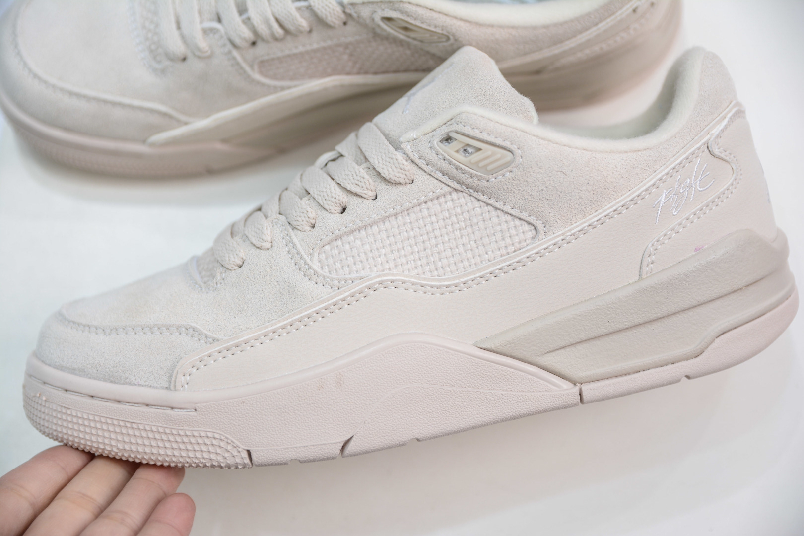 Jordan Flight Court Low Retro Sneaker Beige