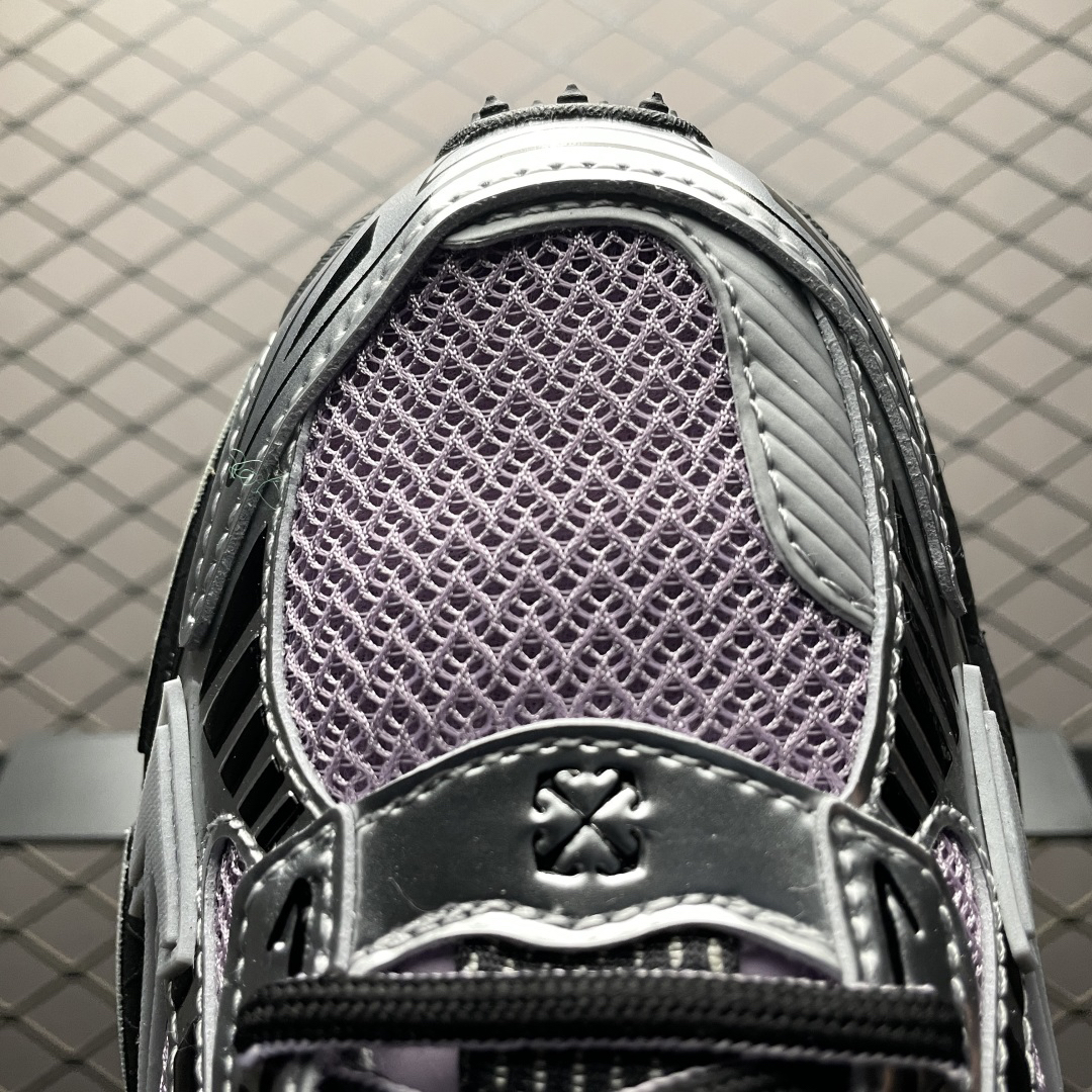 Off-White Retro Low-Top Sneakers Purple