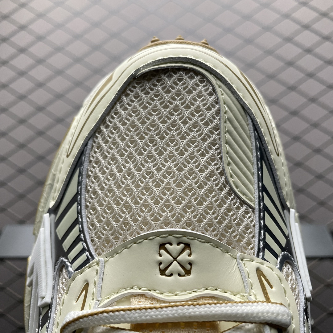 Off-White Low-Top Retro Sneaker Beige