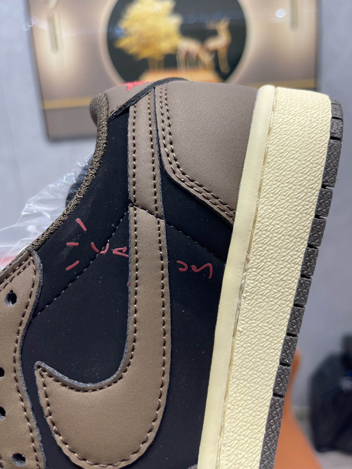 Jordan 1 Low Reverse Mocha Brown