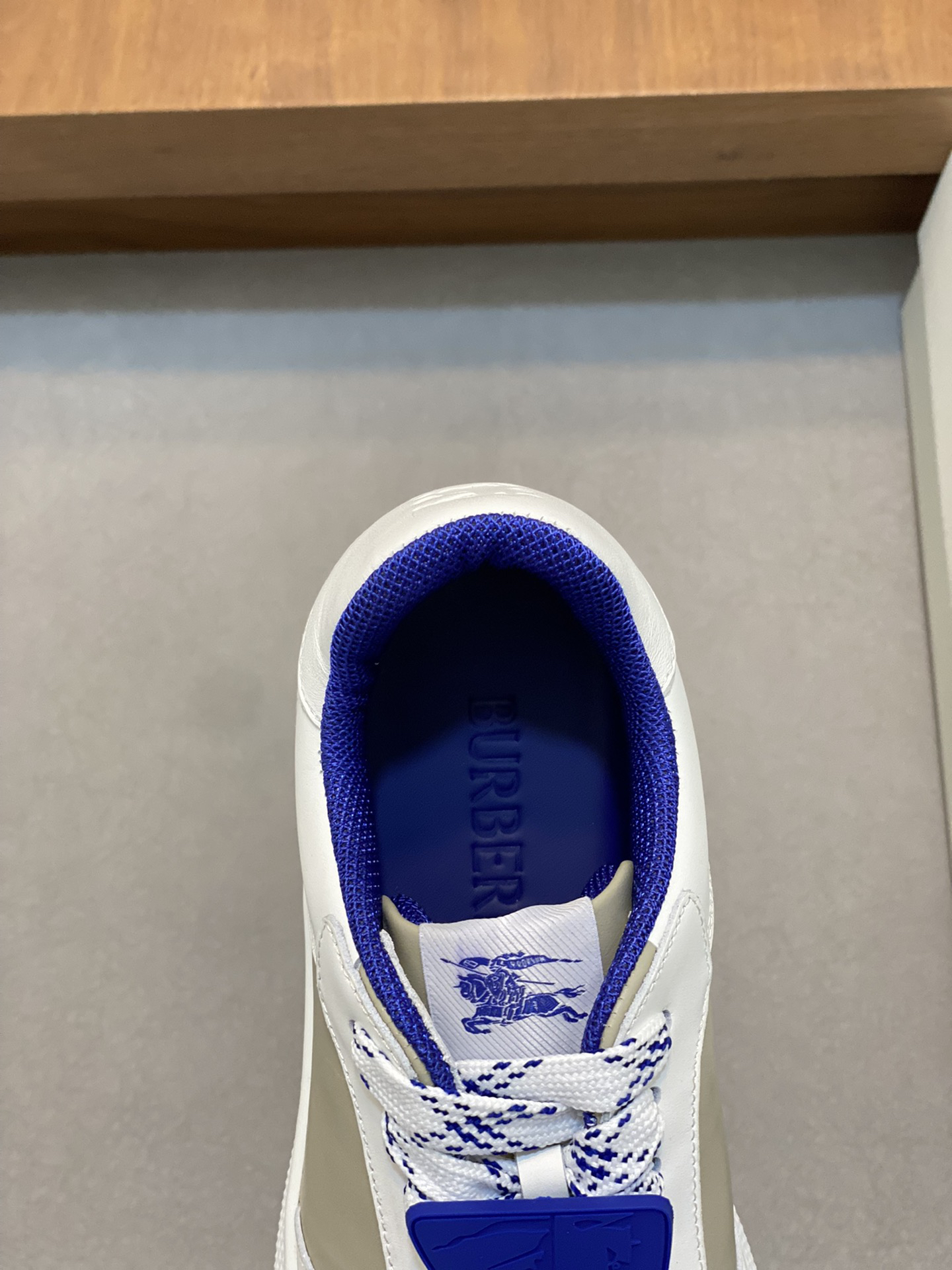 Burberry Leather Low-Top Sneakers White/Blue