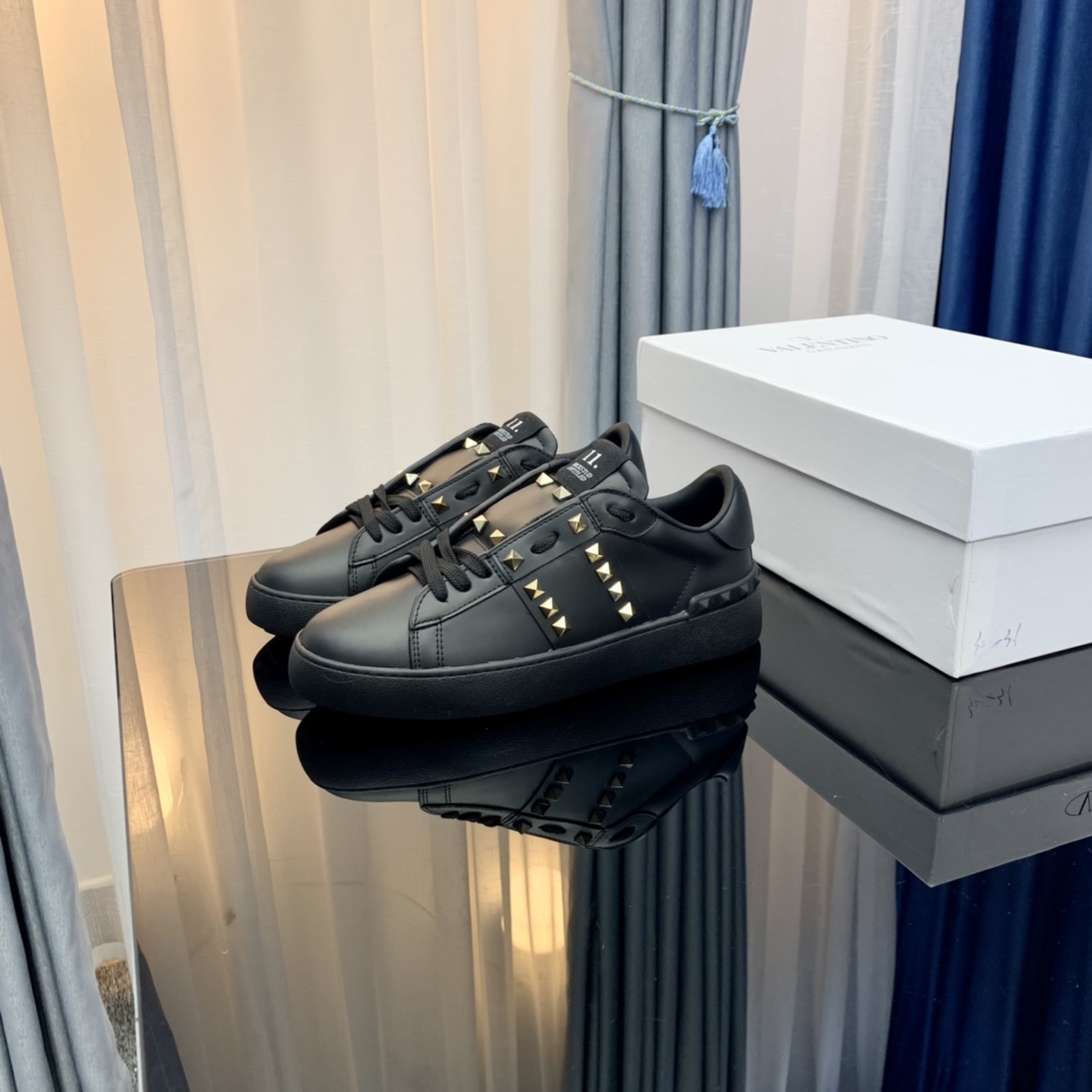 Valentino Studded Low-Top Sneakers Black