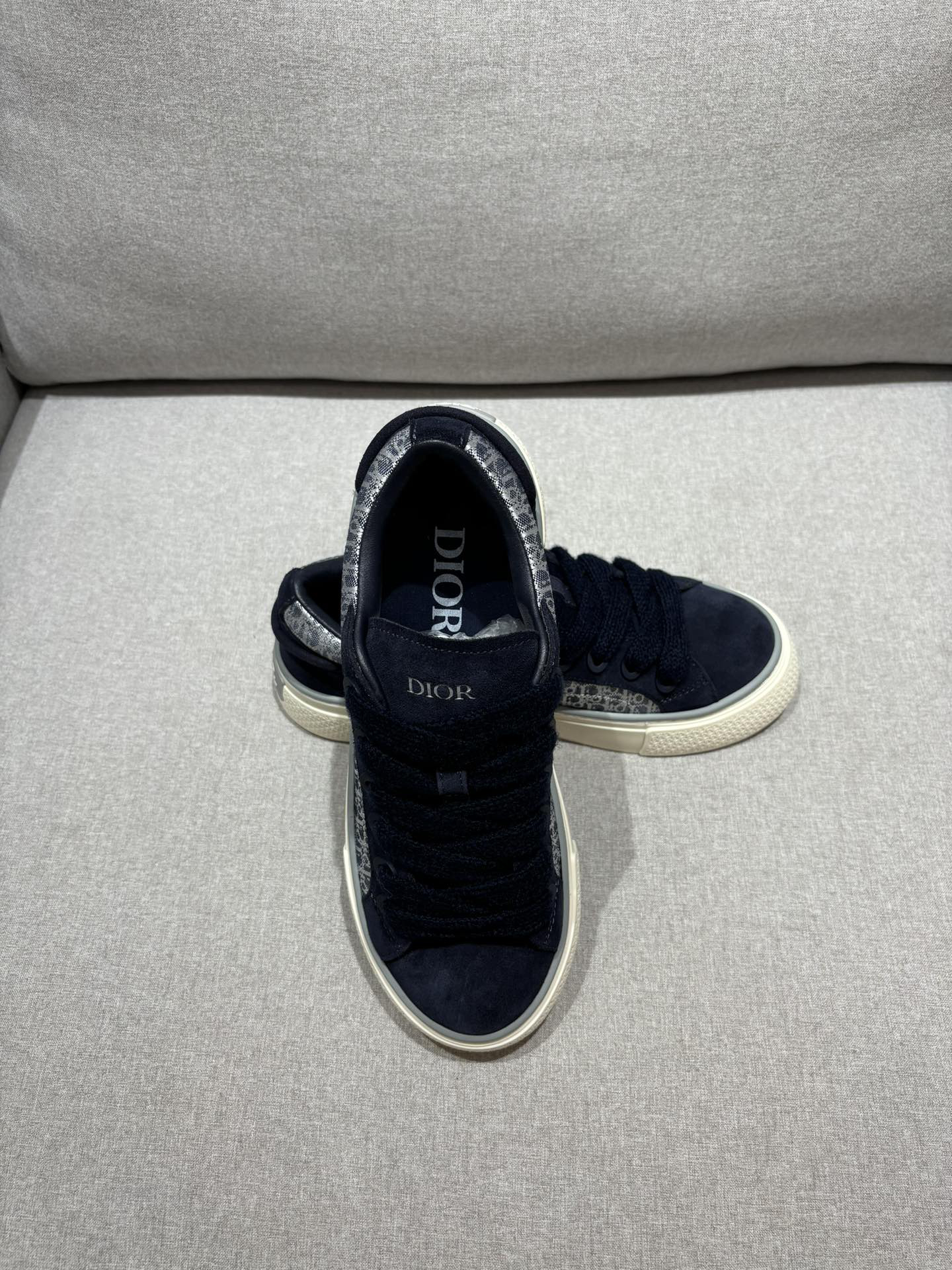Dior B33 Oblique Low-Top Sneakers Navy
