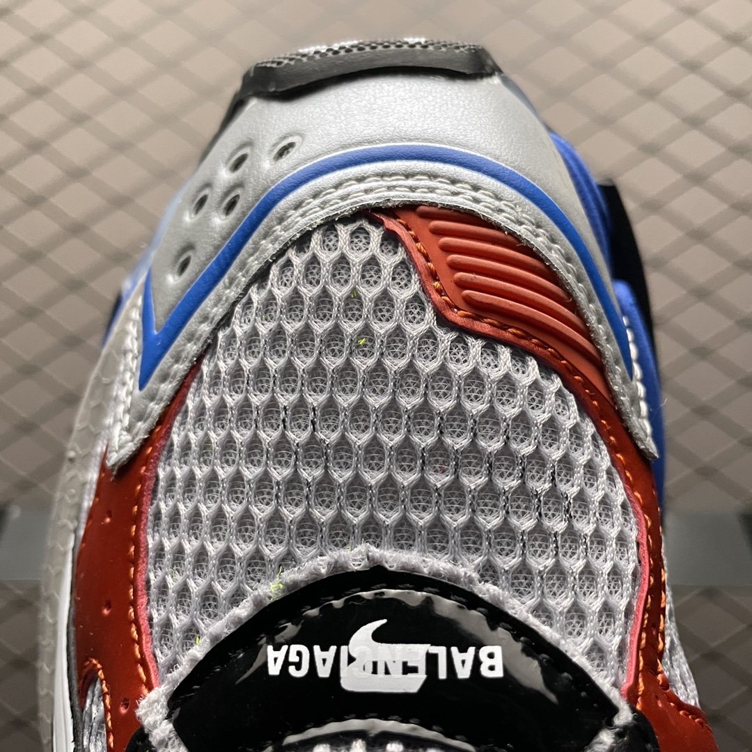 Balenciaga Runner Distressed Dad Sneakers Multicolor