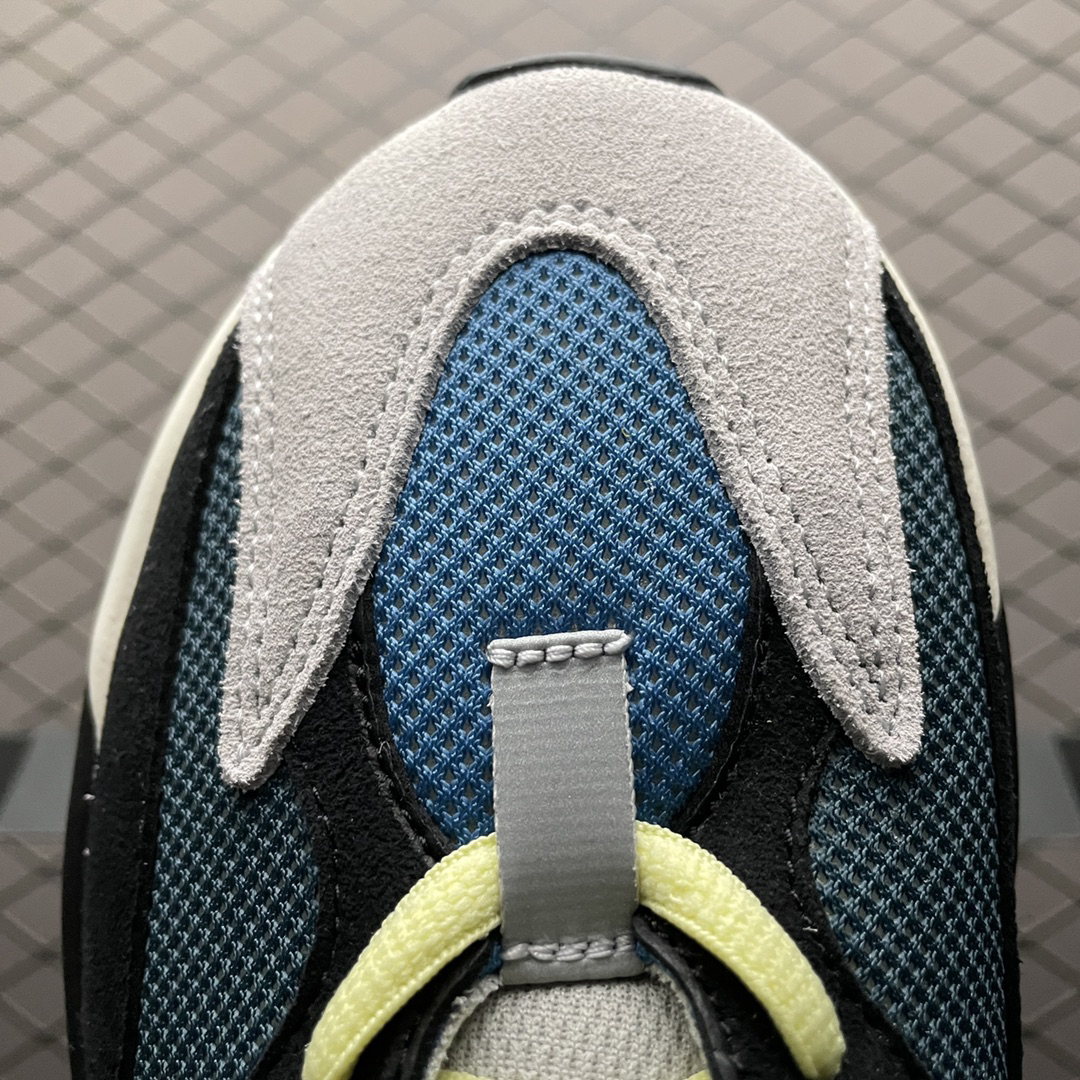 Adidas Yeezy Boost 700 Wave Runner Sneakers Multicolor