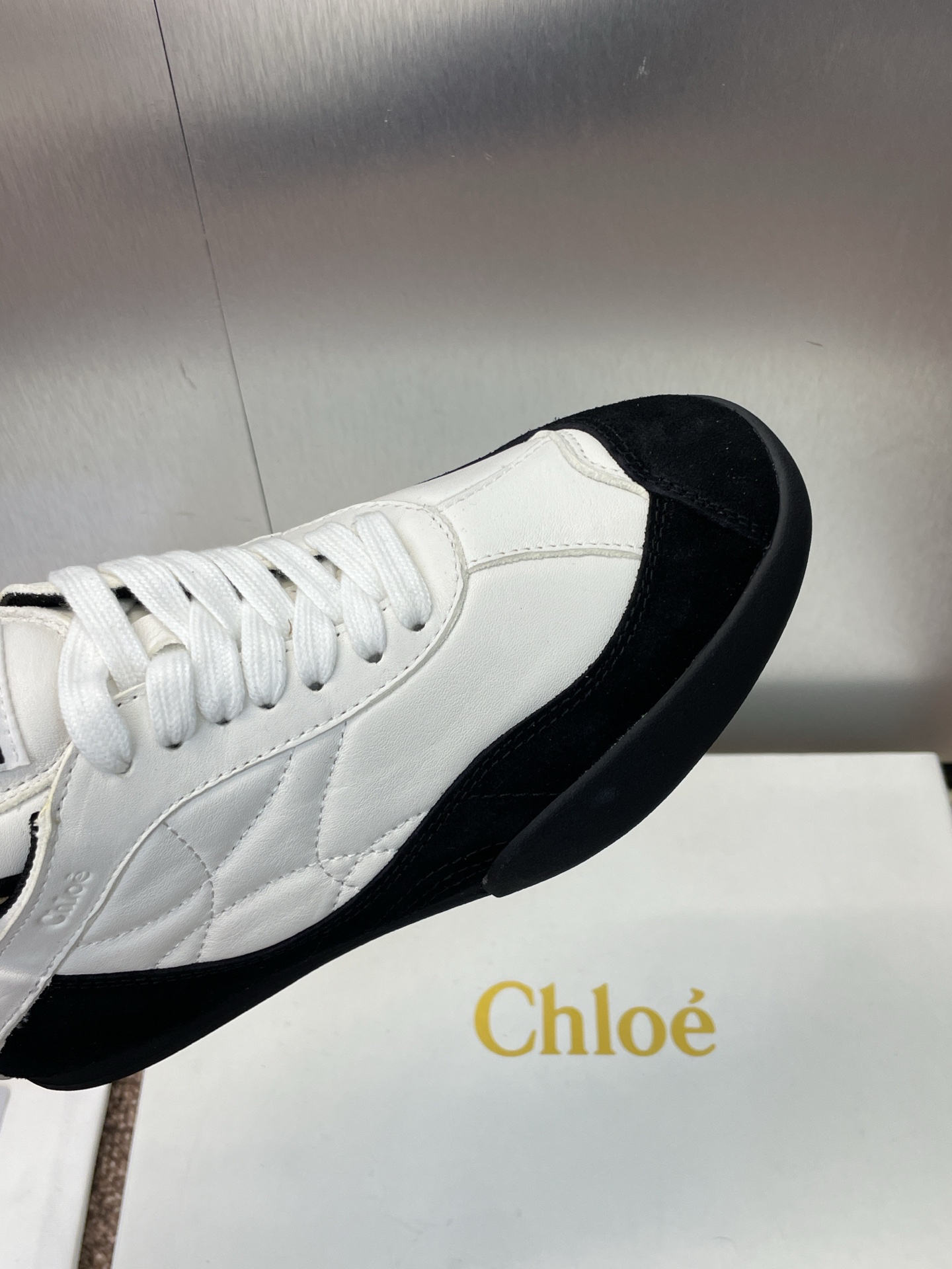 Chloe Runway Low-Top Trainers White/Black