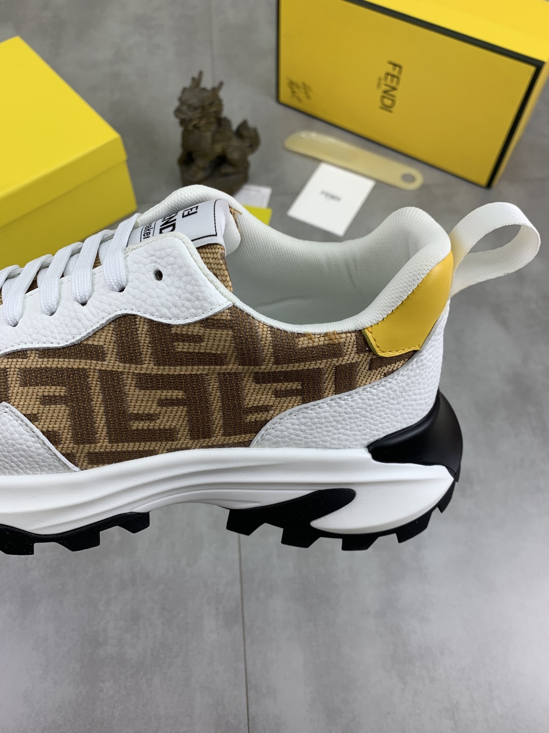 Fendi FF Chunky Sneakers White/Brown
