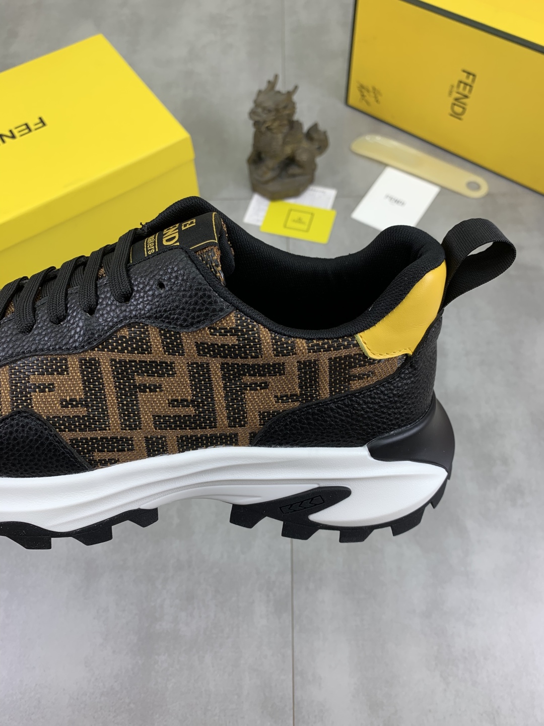 Fendi FF Logo Low-Top Sneakers Brown