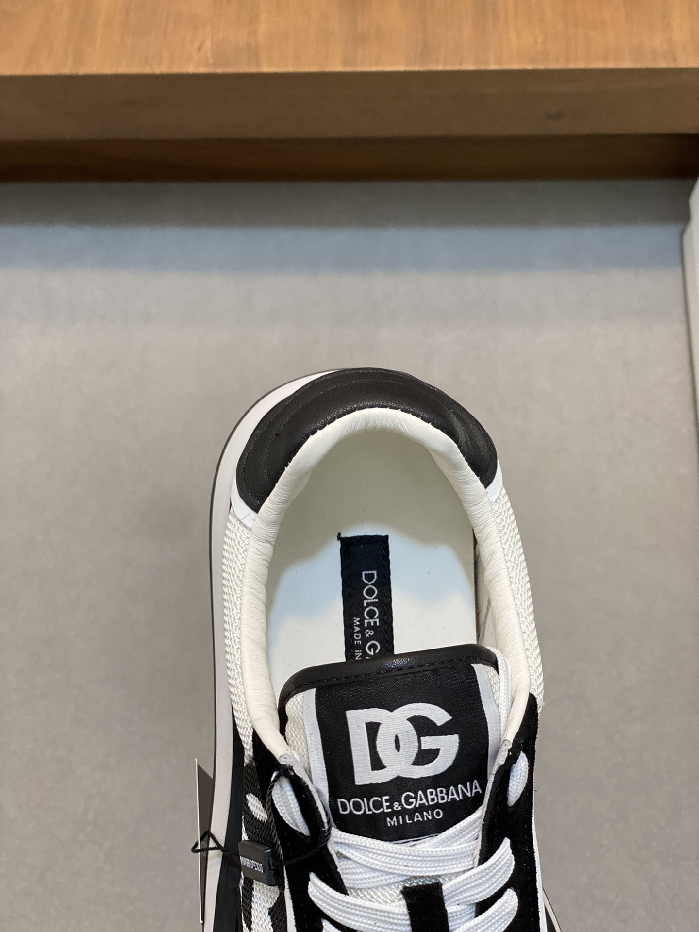 Dolce & Gabbana DG Logo Low-Top Sneakers Black/White