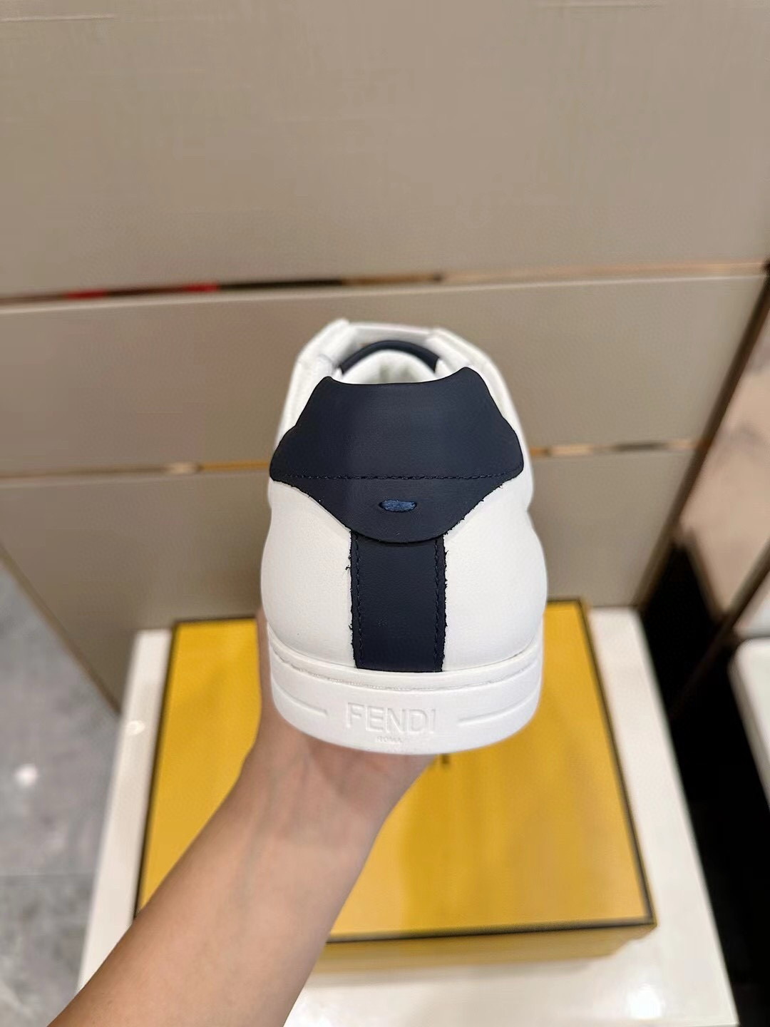 Fendi FF Leather Low-Top Sneakers White/Black