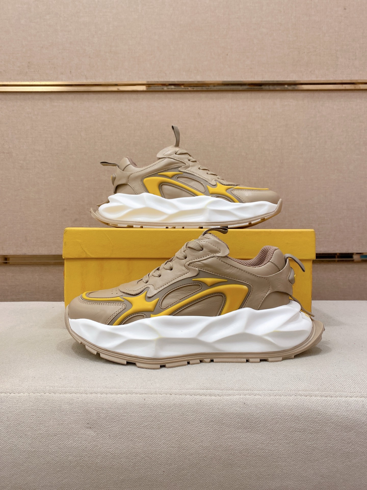 Fendi Flow Chunky Sneakers Beige/Yellow