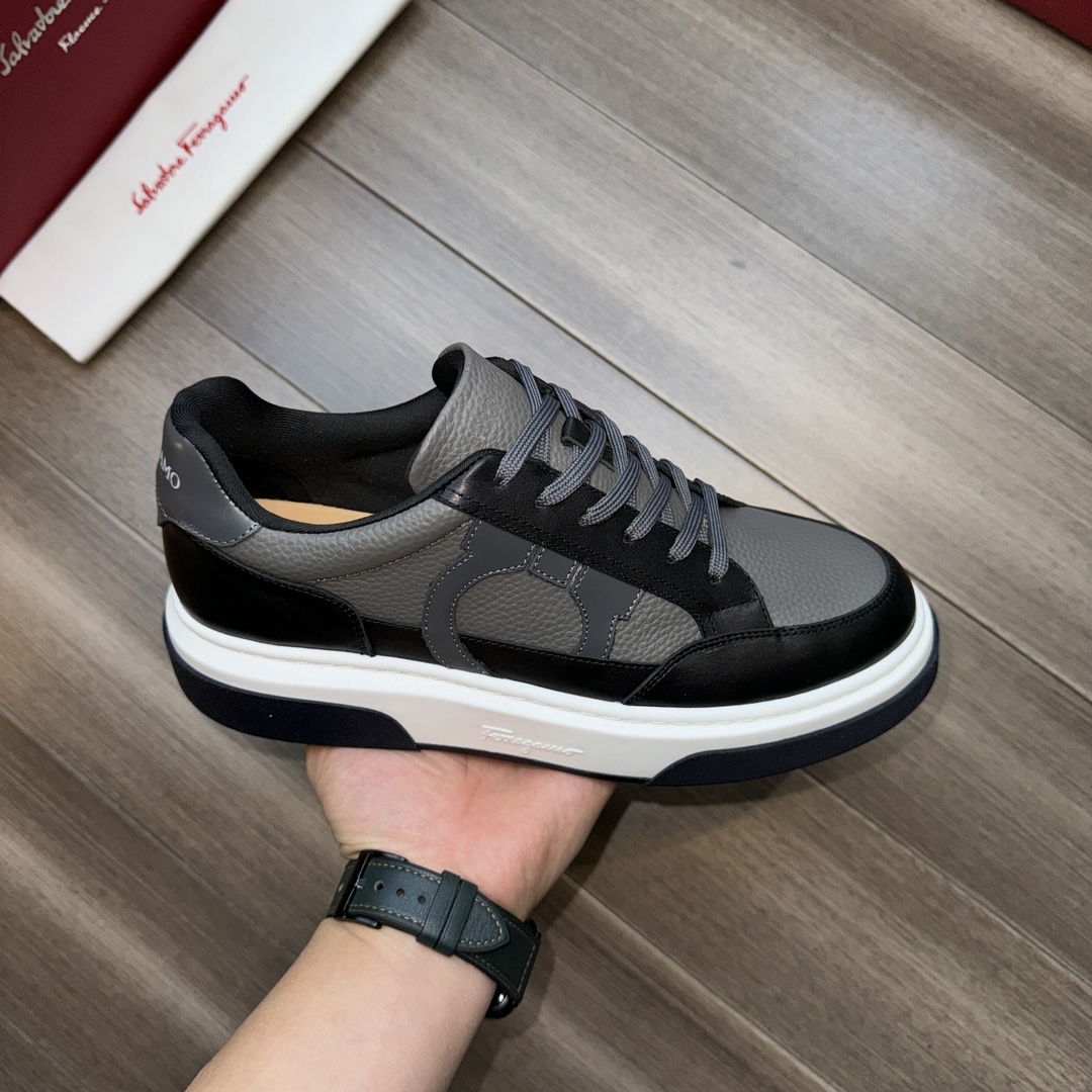 Ferragamo Logo Low-Top Sneakers Gray Black