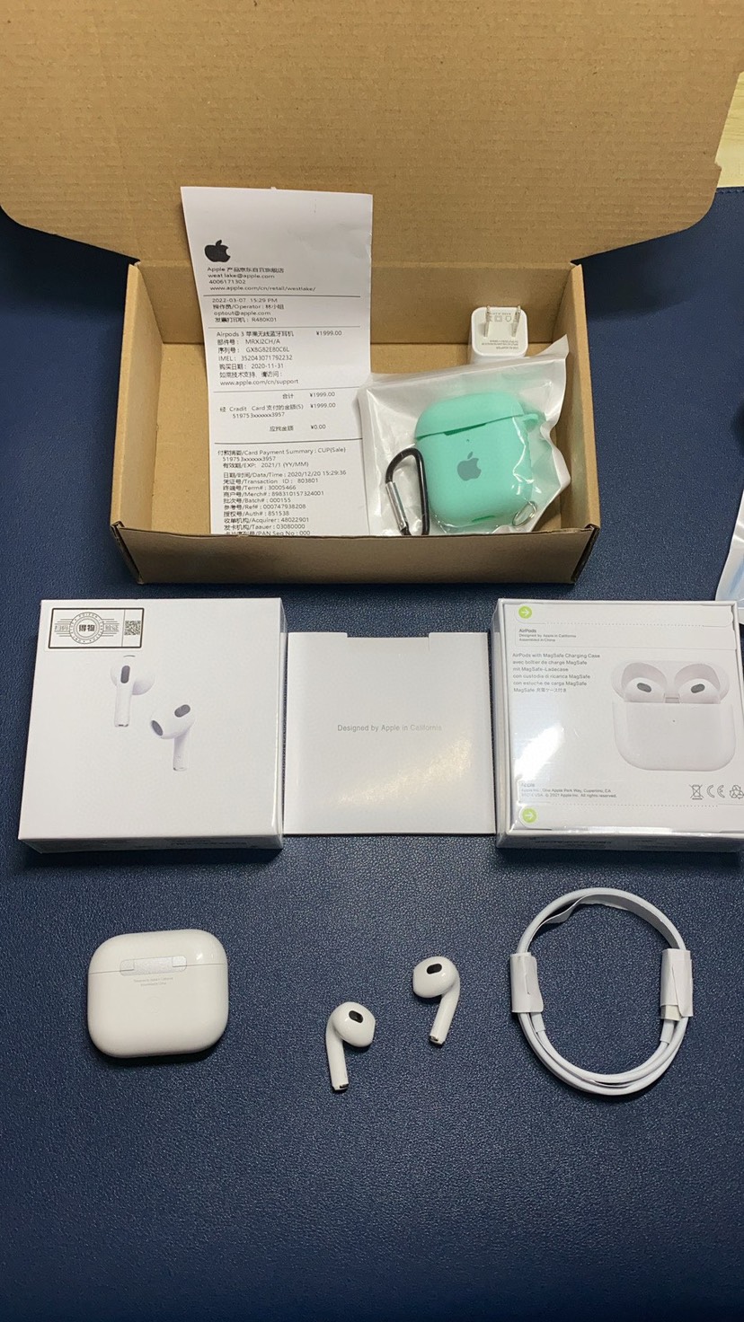 Apple AirPods 3 Wireless Earbuds White