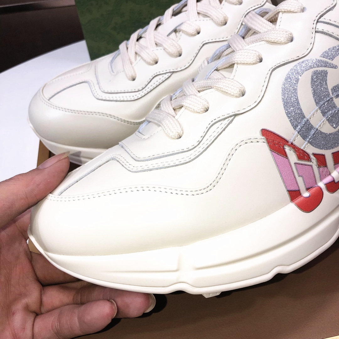 Gucci Chunky Logo Sneakers Beige