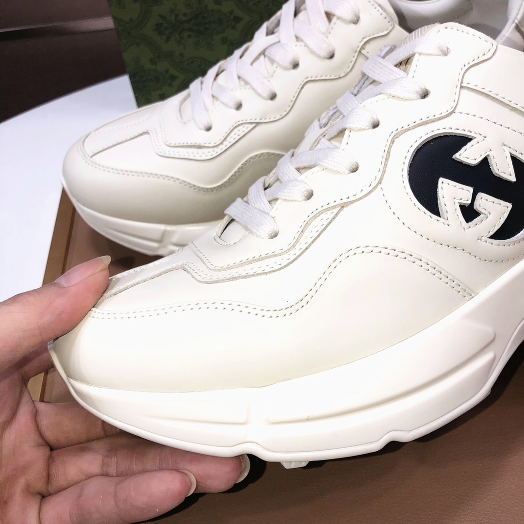 Gucci Dad Sneakers Thick Sole Beige
