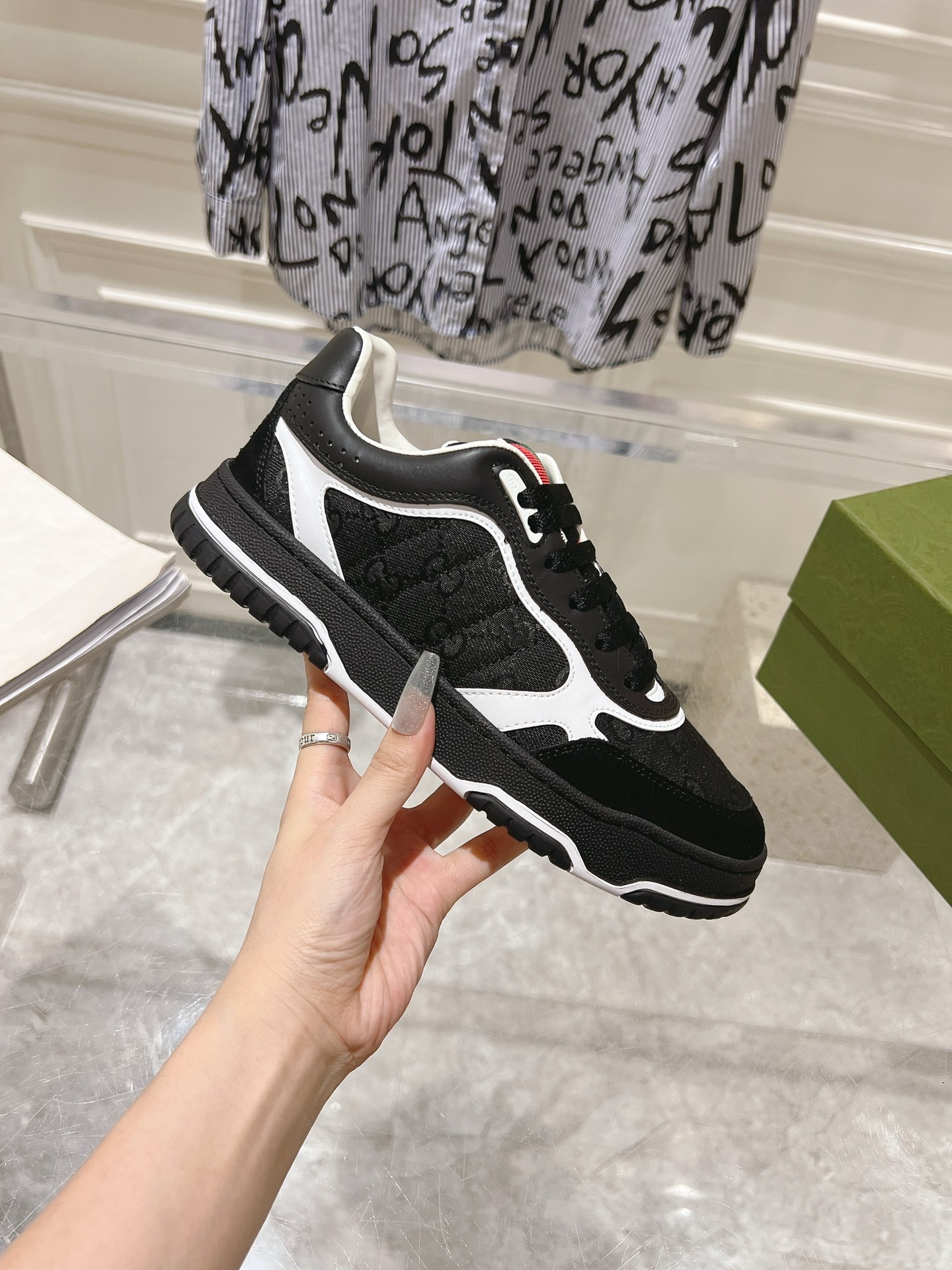 Gucci Vintage GG Low-Top Sneakers Black