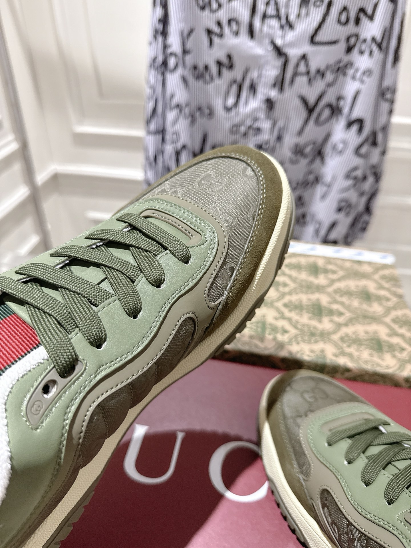Gucci Vintage GG Low-Top Sneakers Green