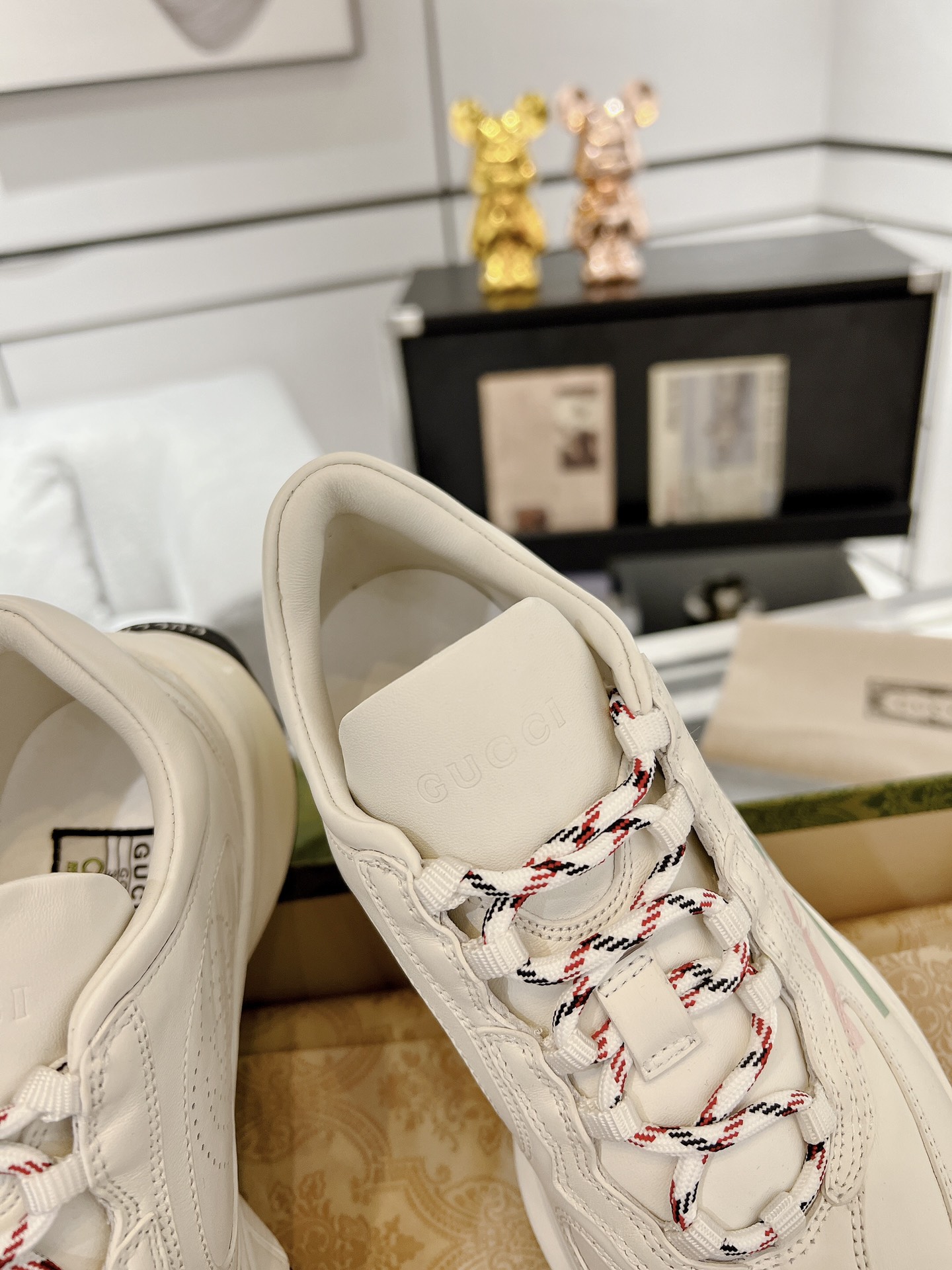 Gucci 22SS Chunky Dad Sneakers Off-White