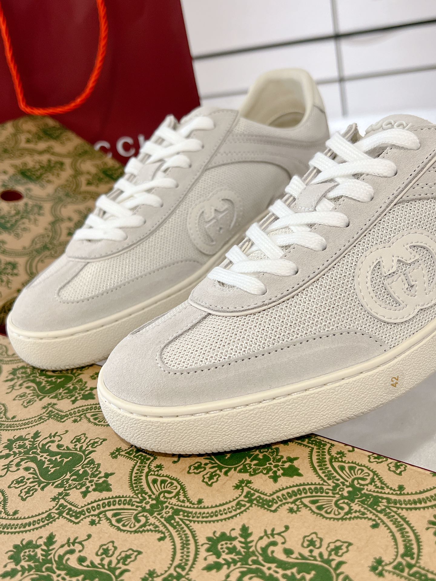 Gucci GG Low-Top Sneakers White