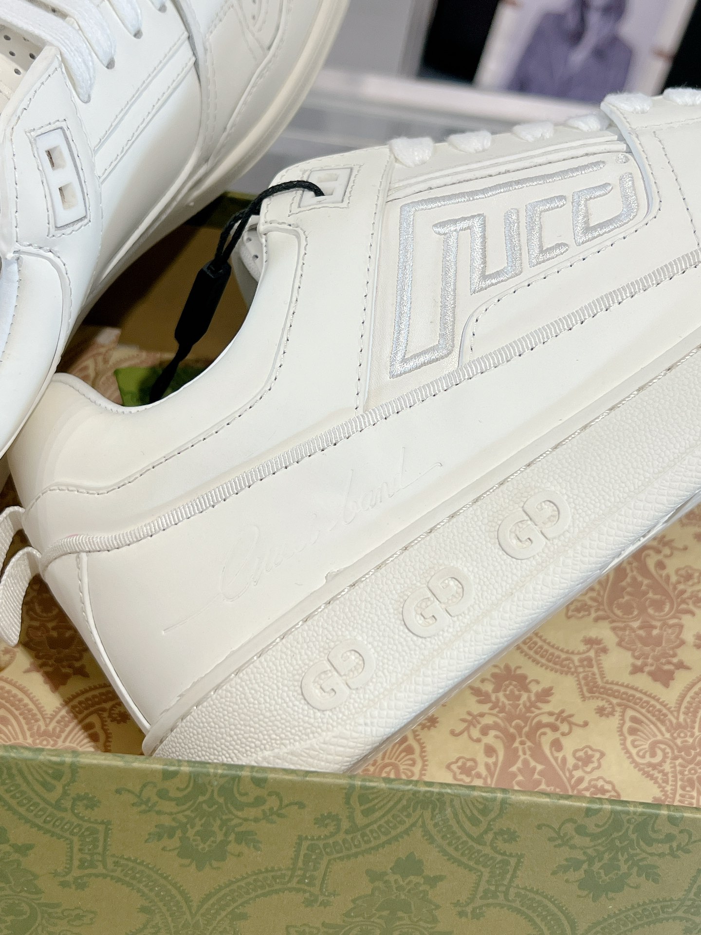 Gucci Retro GG Leather Sneakers White