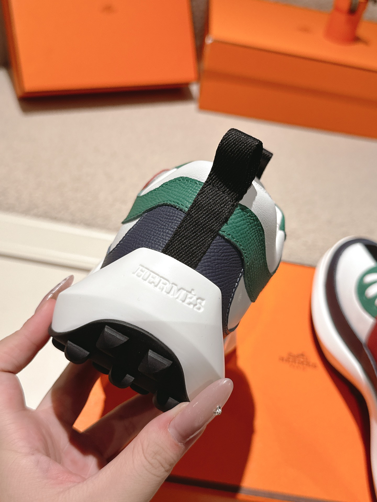 Hermes Leather Casual Sneakers Multicolor