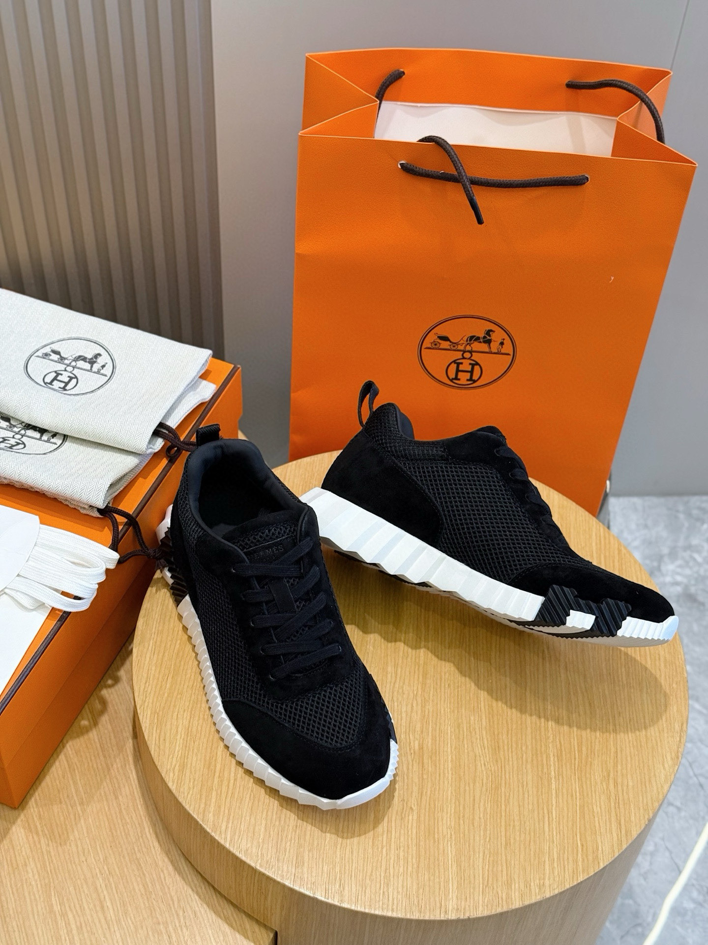 Hermes Bouncing Sneakers Black