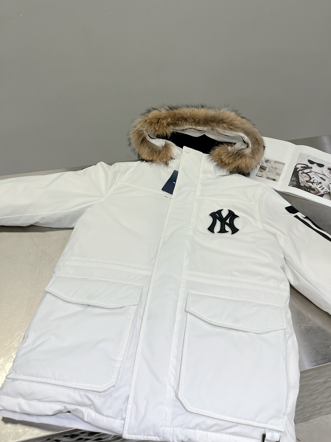 MLB NY Yankees Fur-Trim Down Parka White