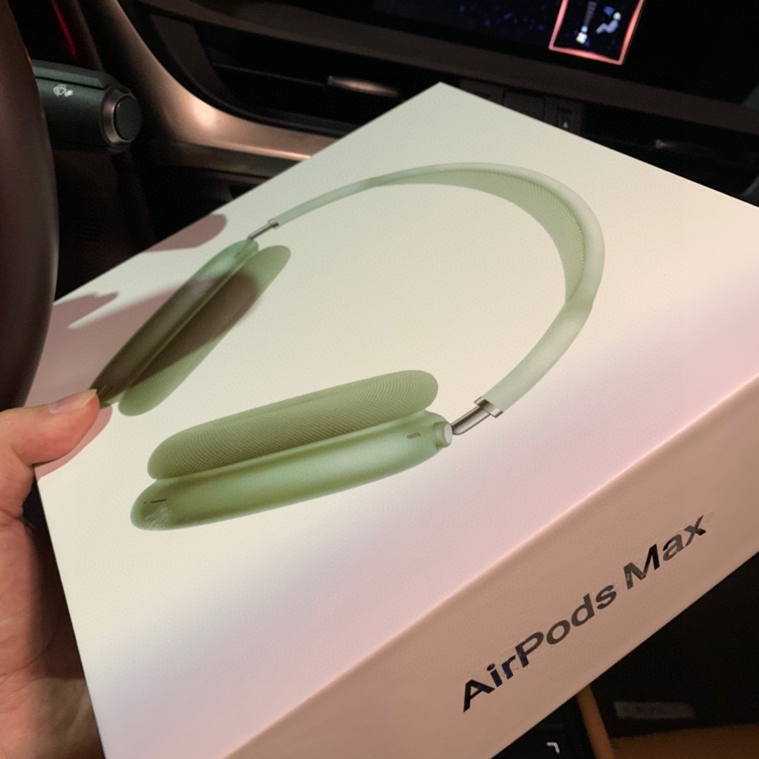 Apple AirPods Max Wireless Headphones Multicolor